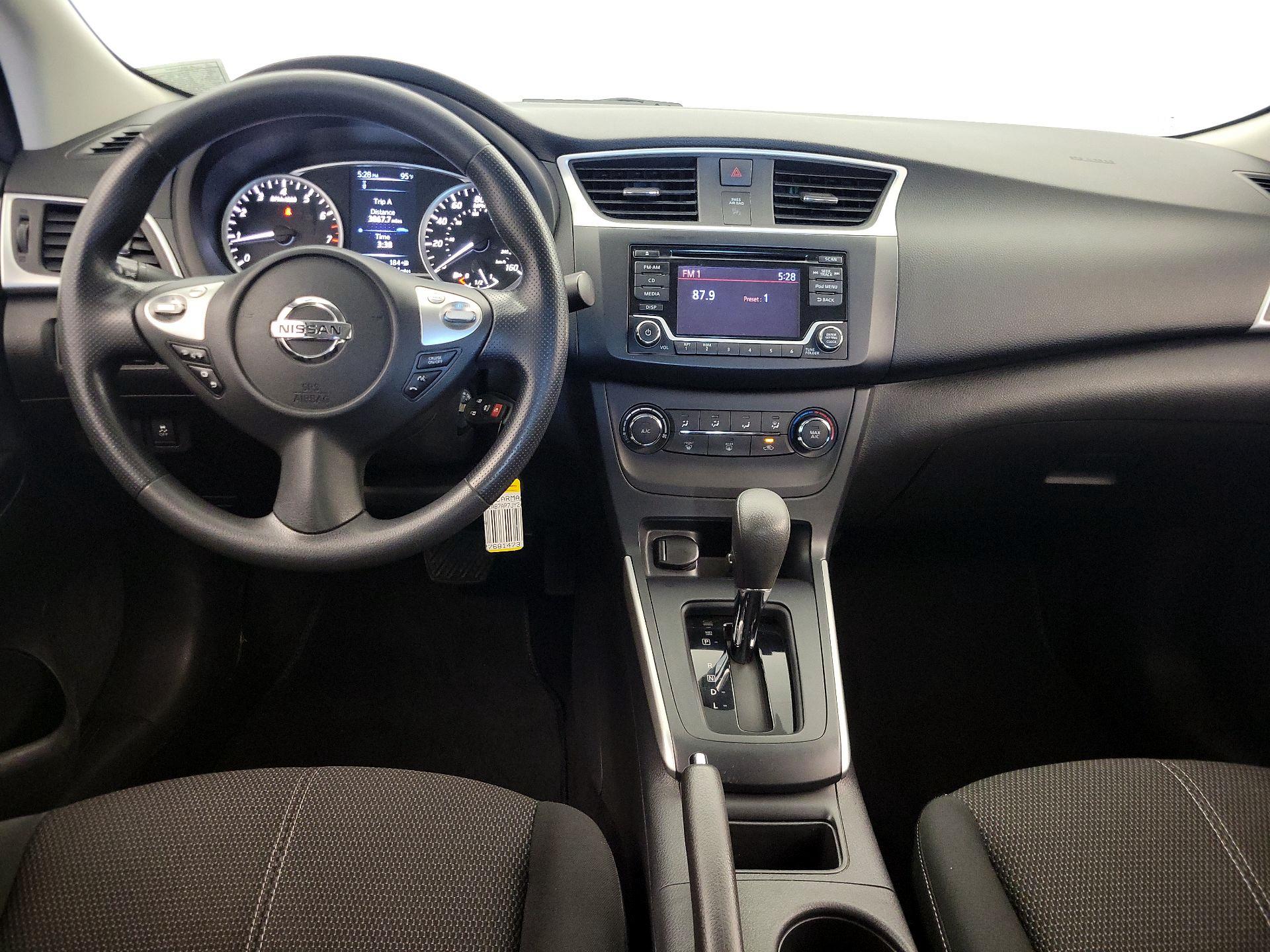 Thumbnail: 2018 Nissan Sentra - 9