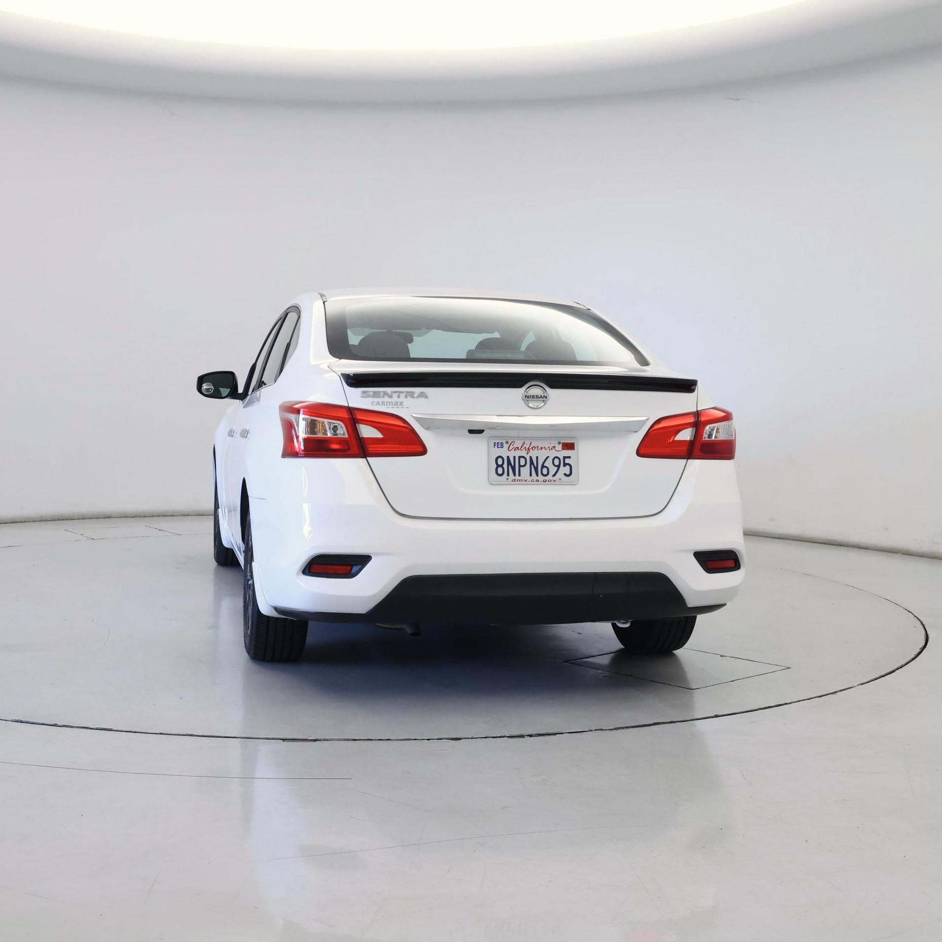 Thumbnail: 2018 Nissan Sentra - 6