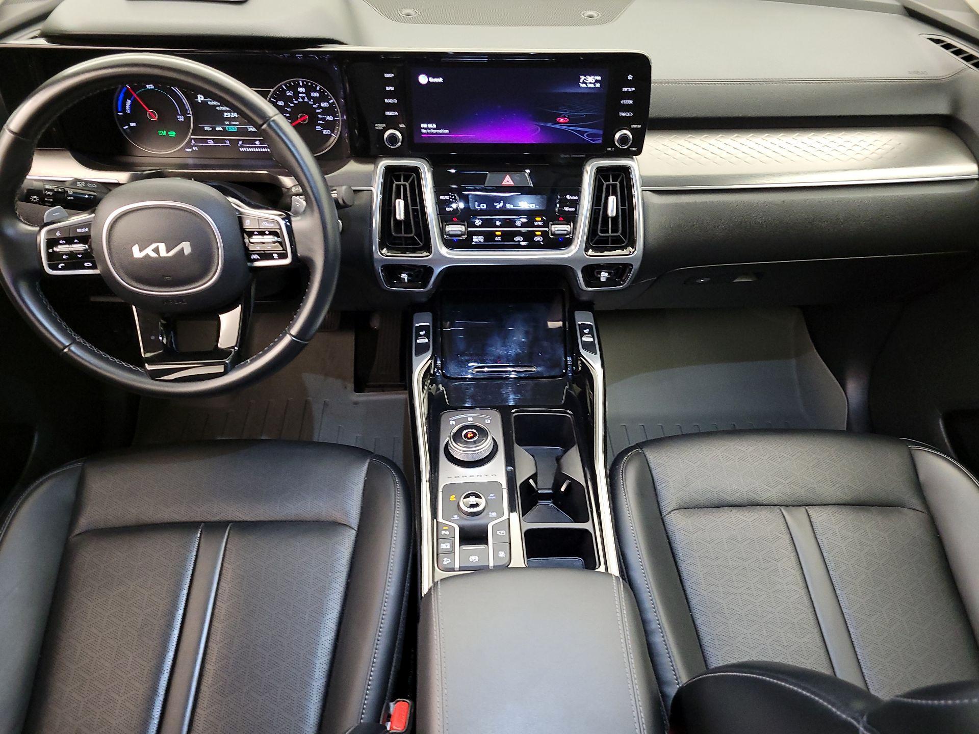 Thumbnail: 2022 Kia Sorento - 9