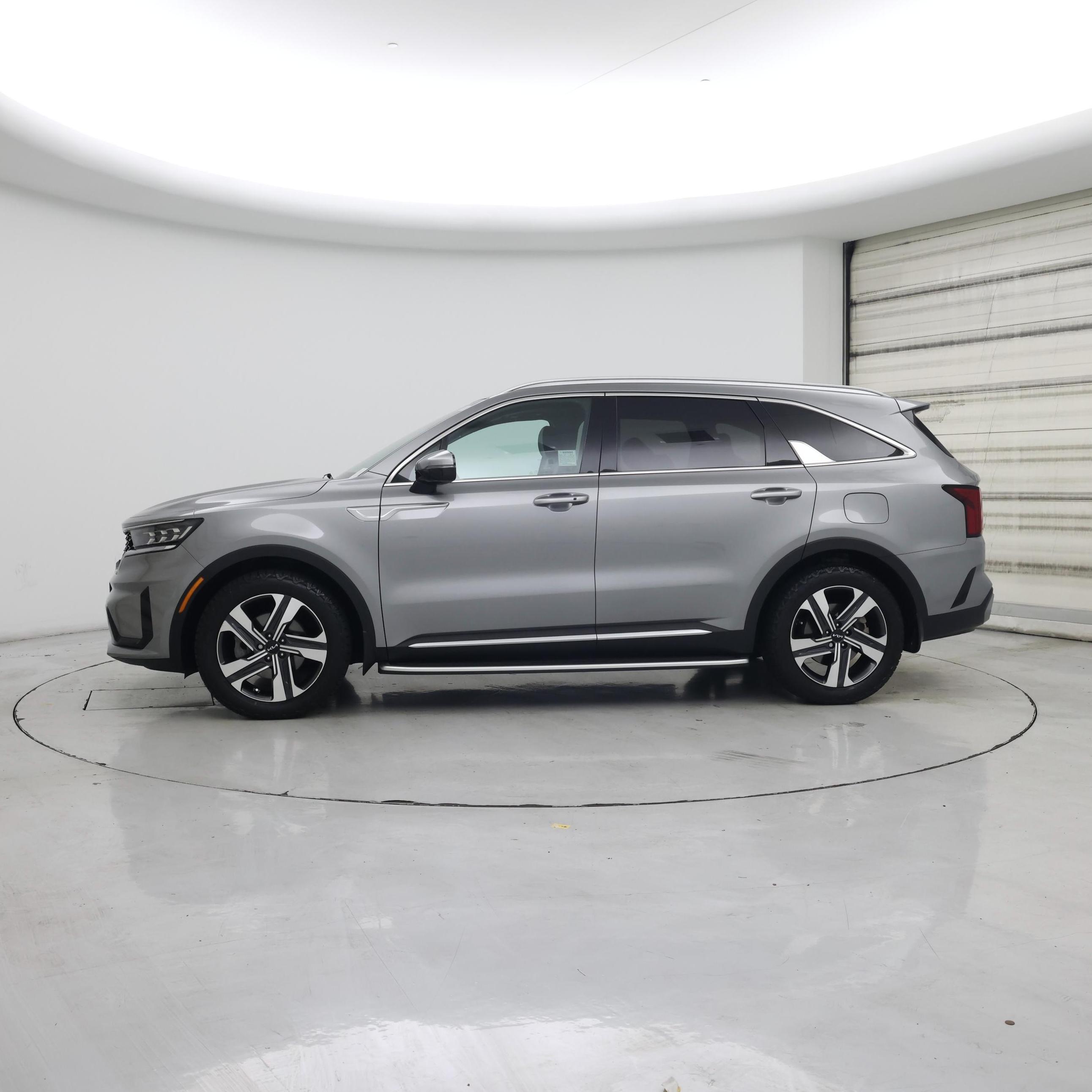 Thumbnail: 2022 Kia Sorento - 3