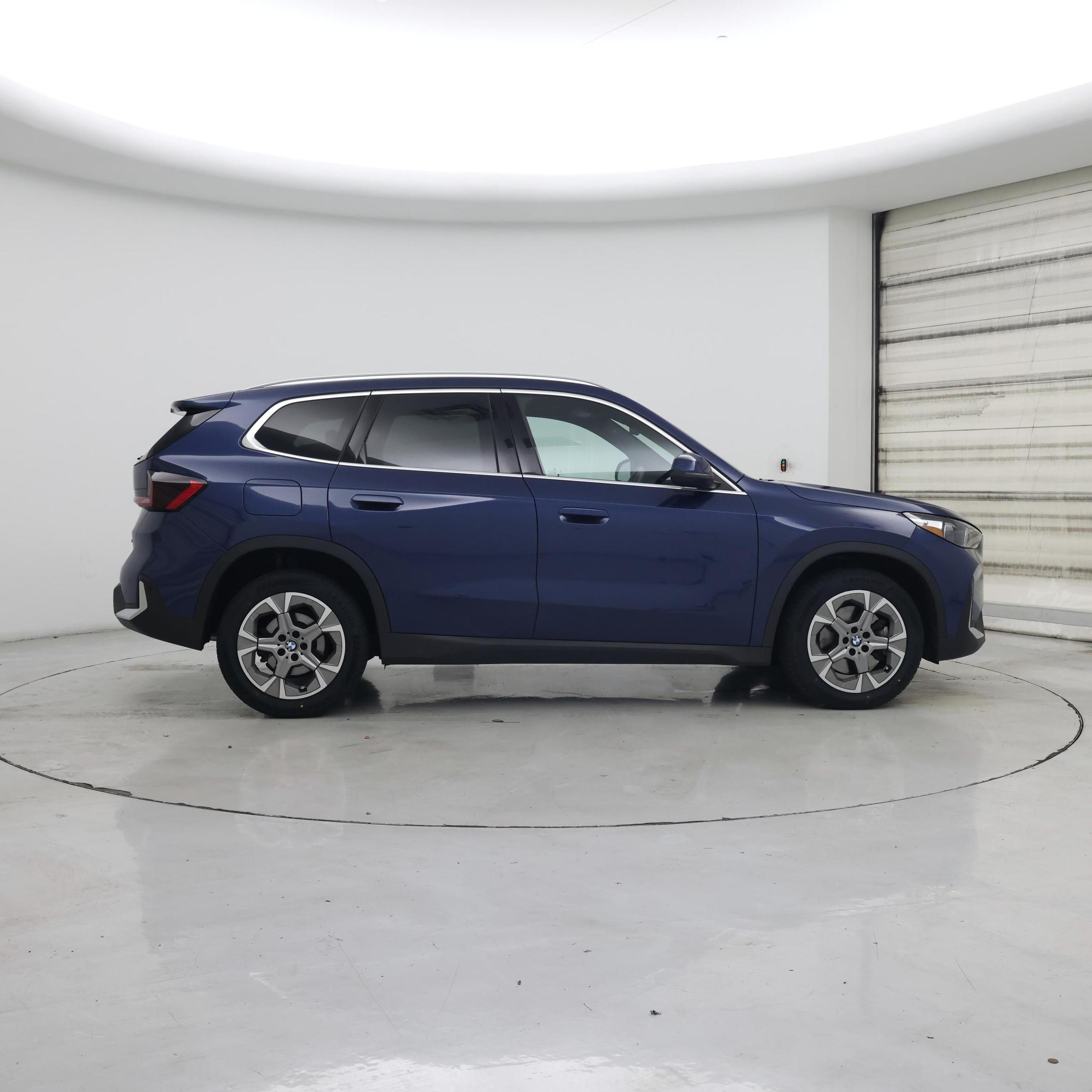 Thumbnail: 2023 BMW X1 - 7