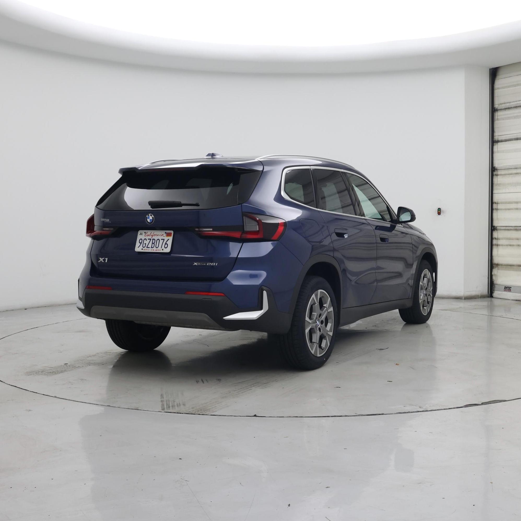 Thumbnail: 2023 BMW X1 - 8