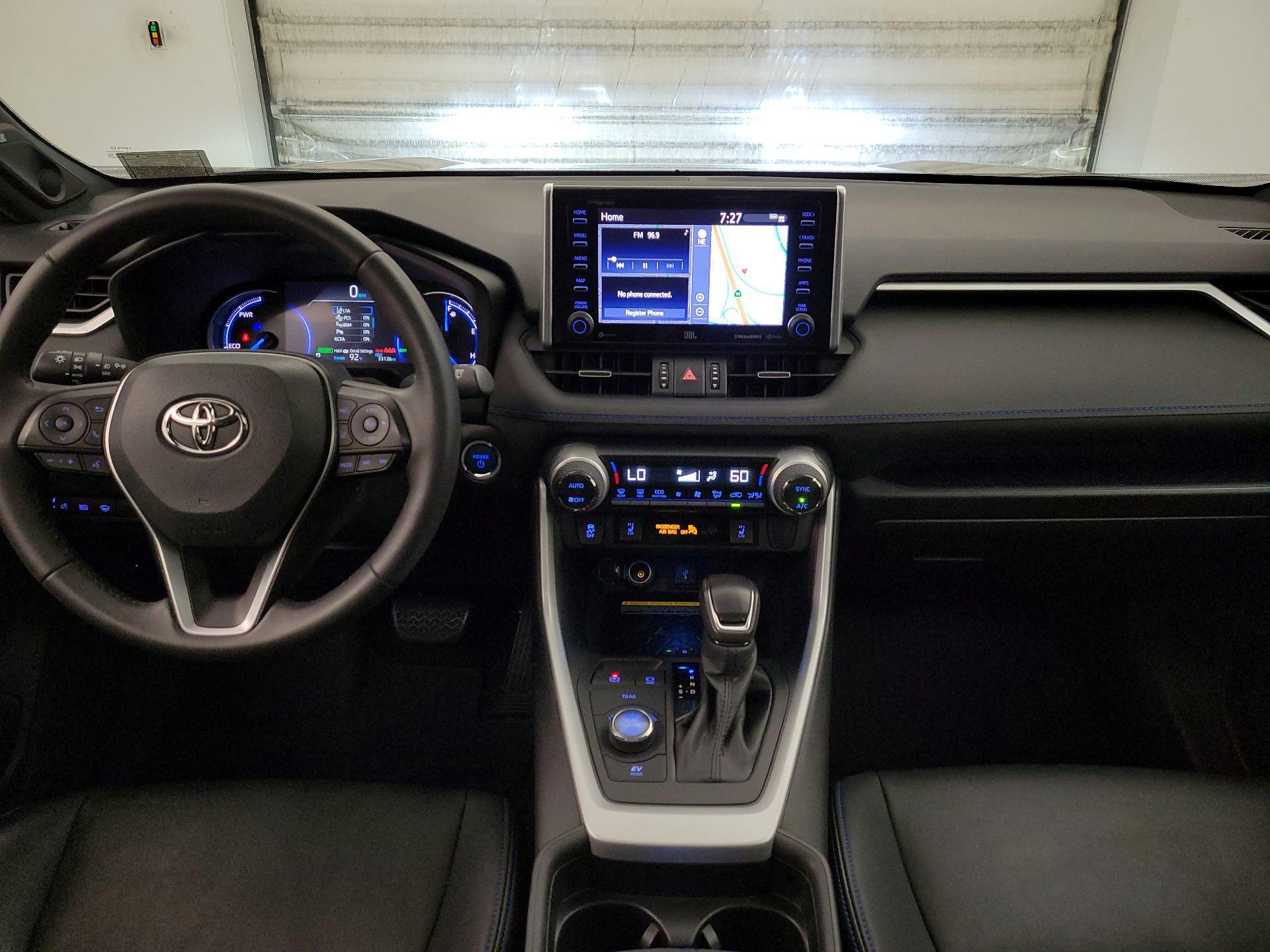 Thumbnail: 2021 Toyota RAV4 - 9