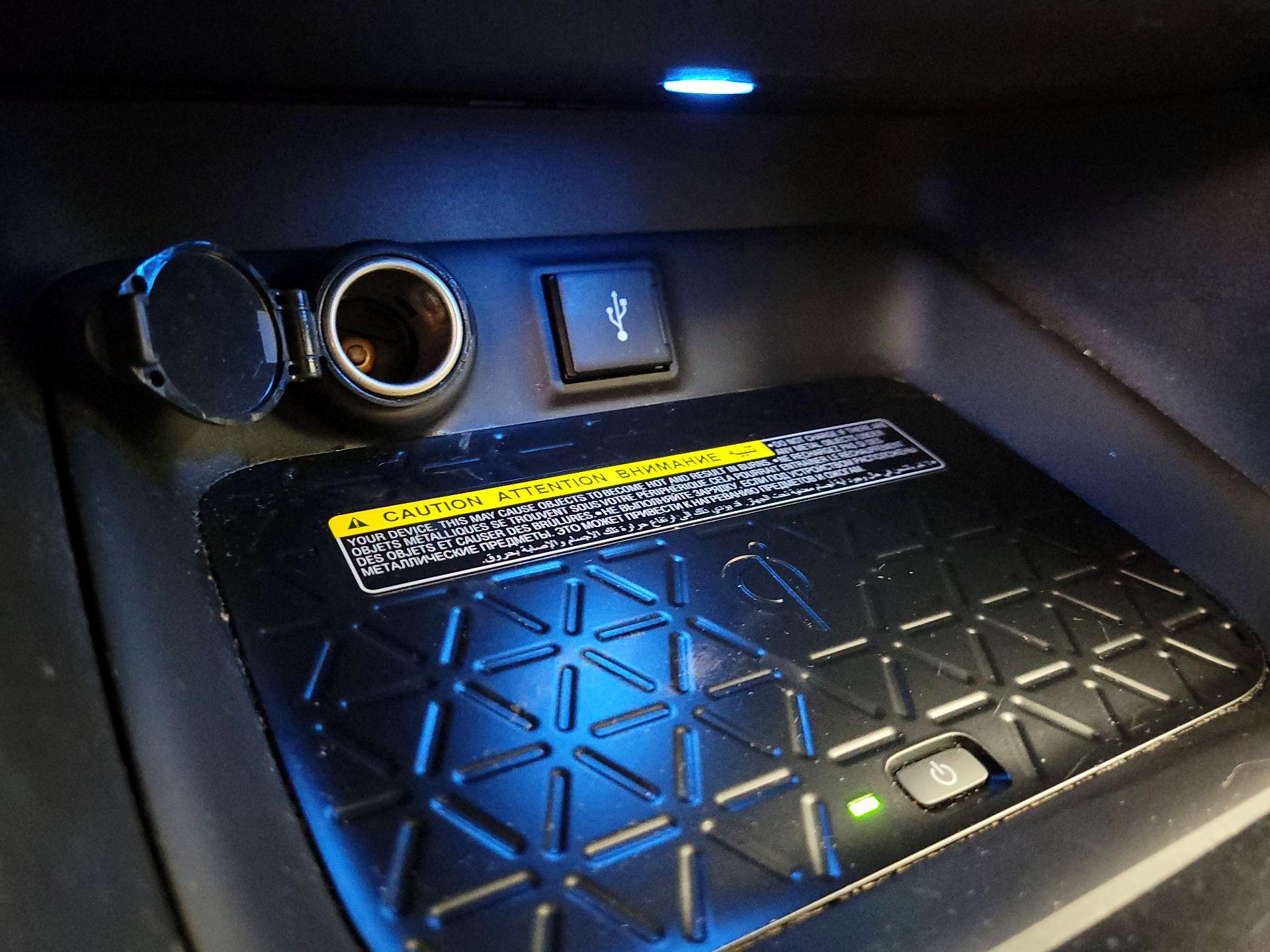 Thumbnail: 2021 Toyota RAV4 - 19
