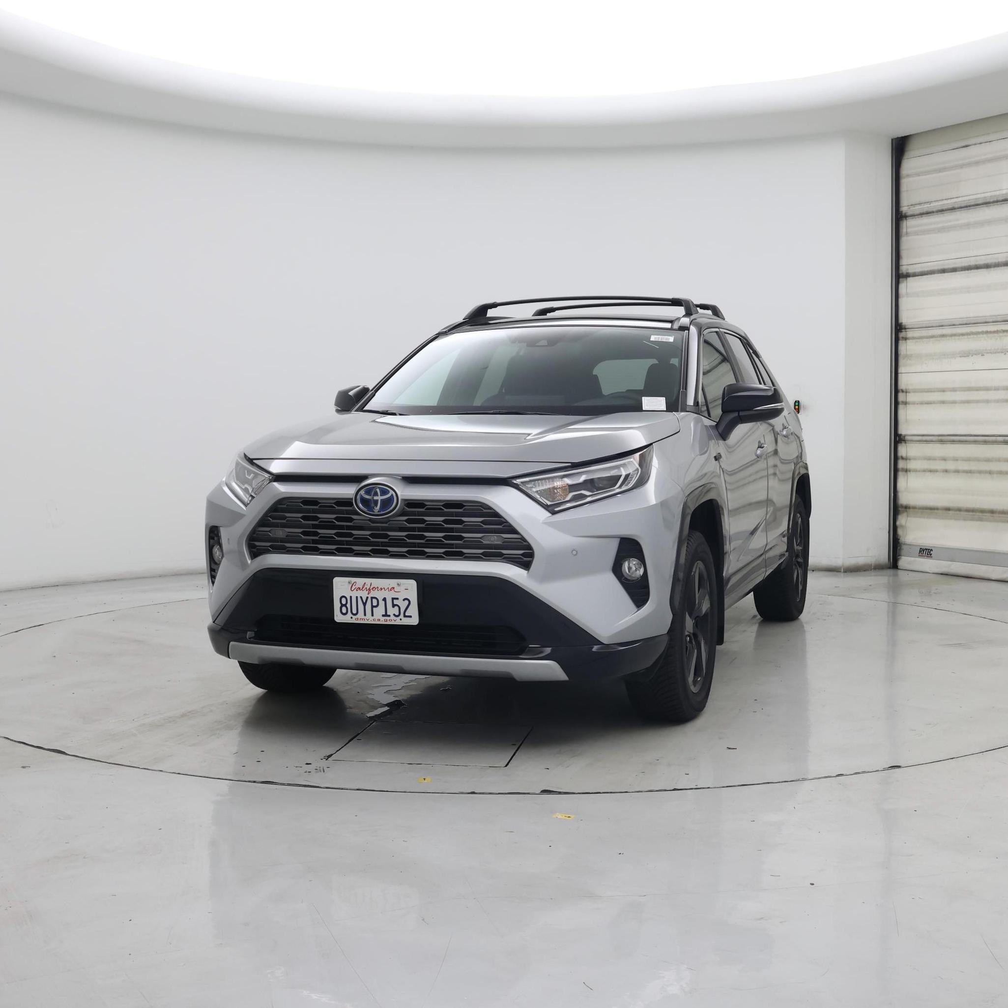 Thumbnail: 2021 Toyota RAV4 - 4