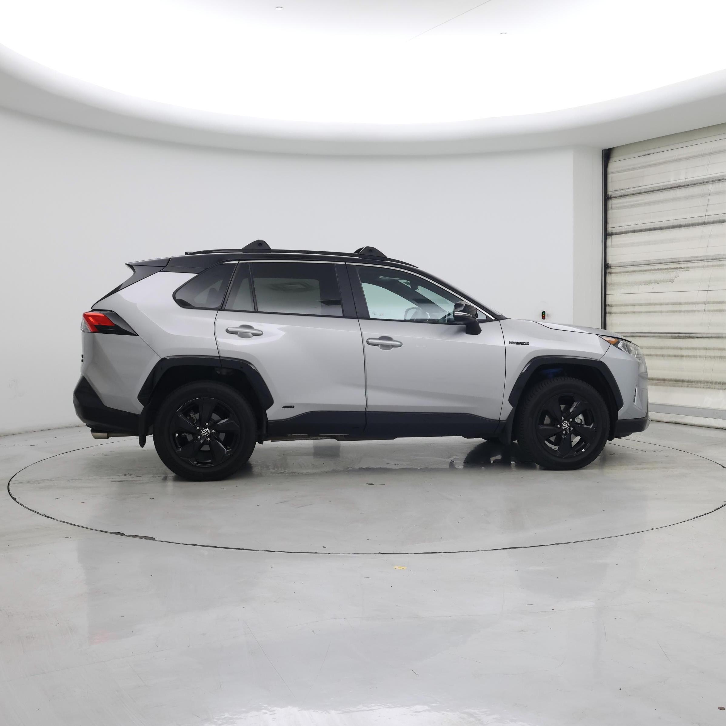 Thumbnail: 2021 Toyota RAV4 - 7