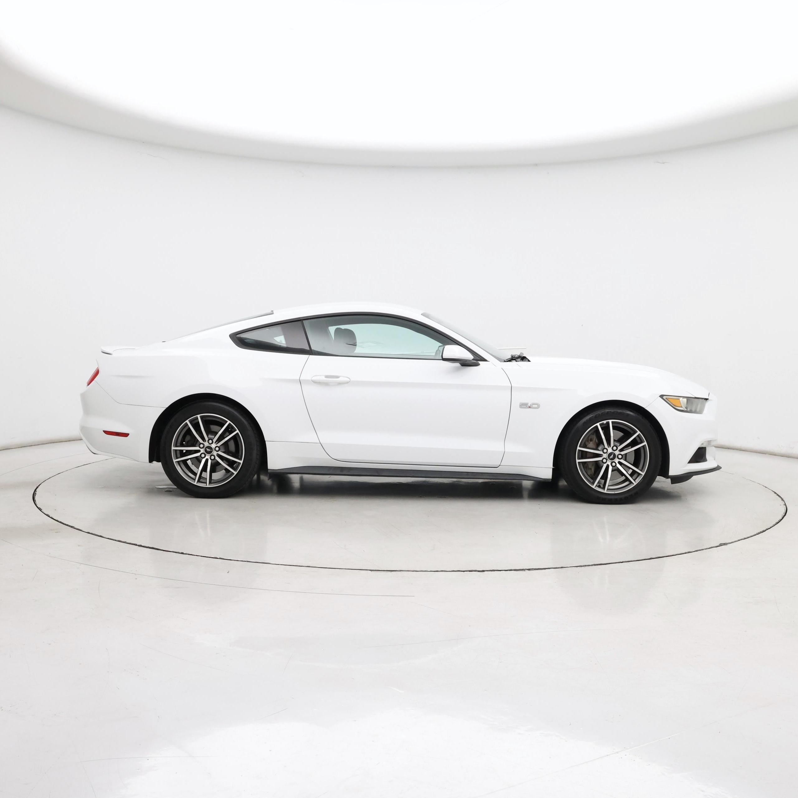 Thumbnail: 2017 Ford Mustang - 7