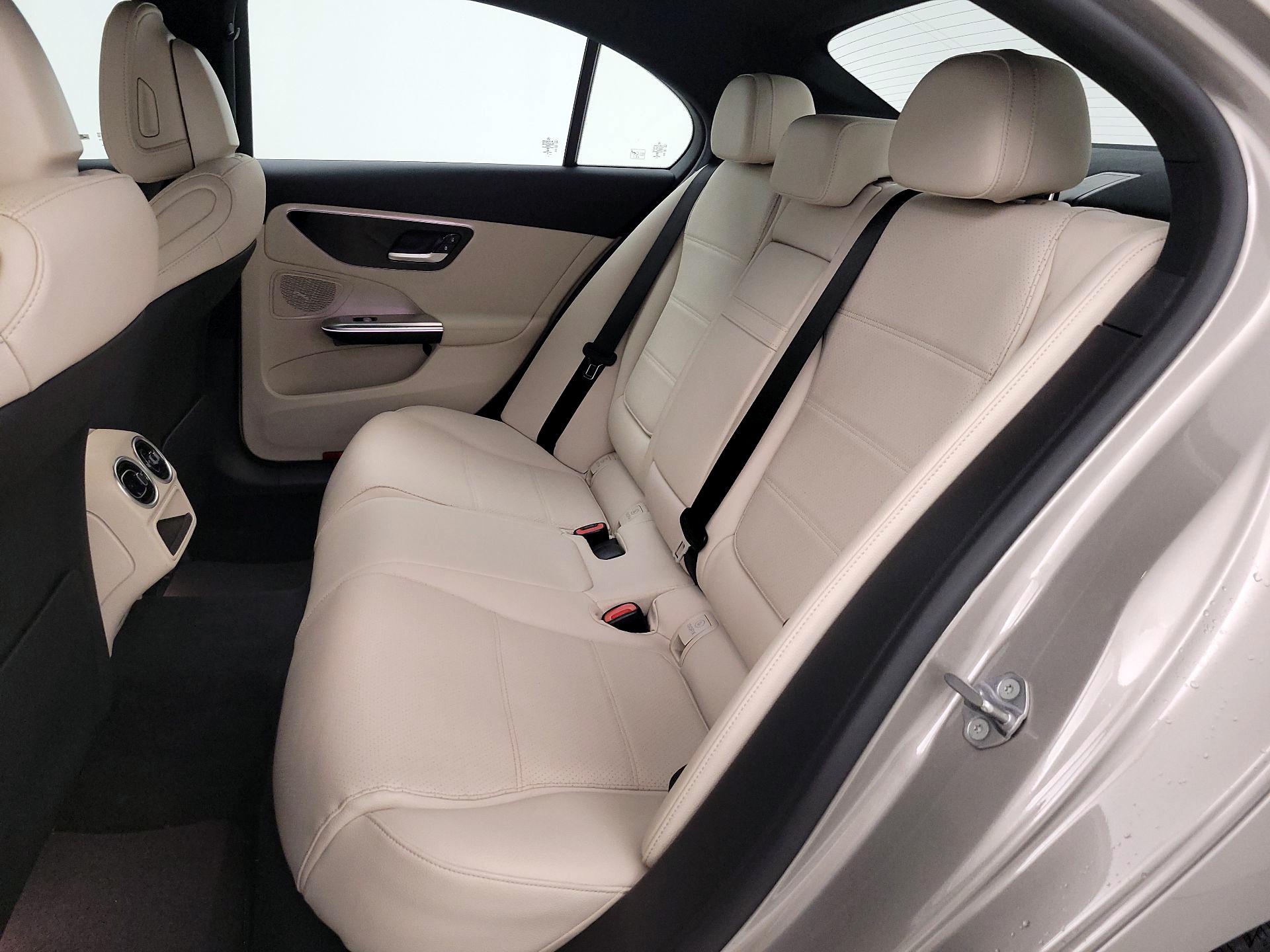 Thumbnail: 2022 Mercedes-Benz C-Class - 18