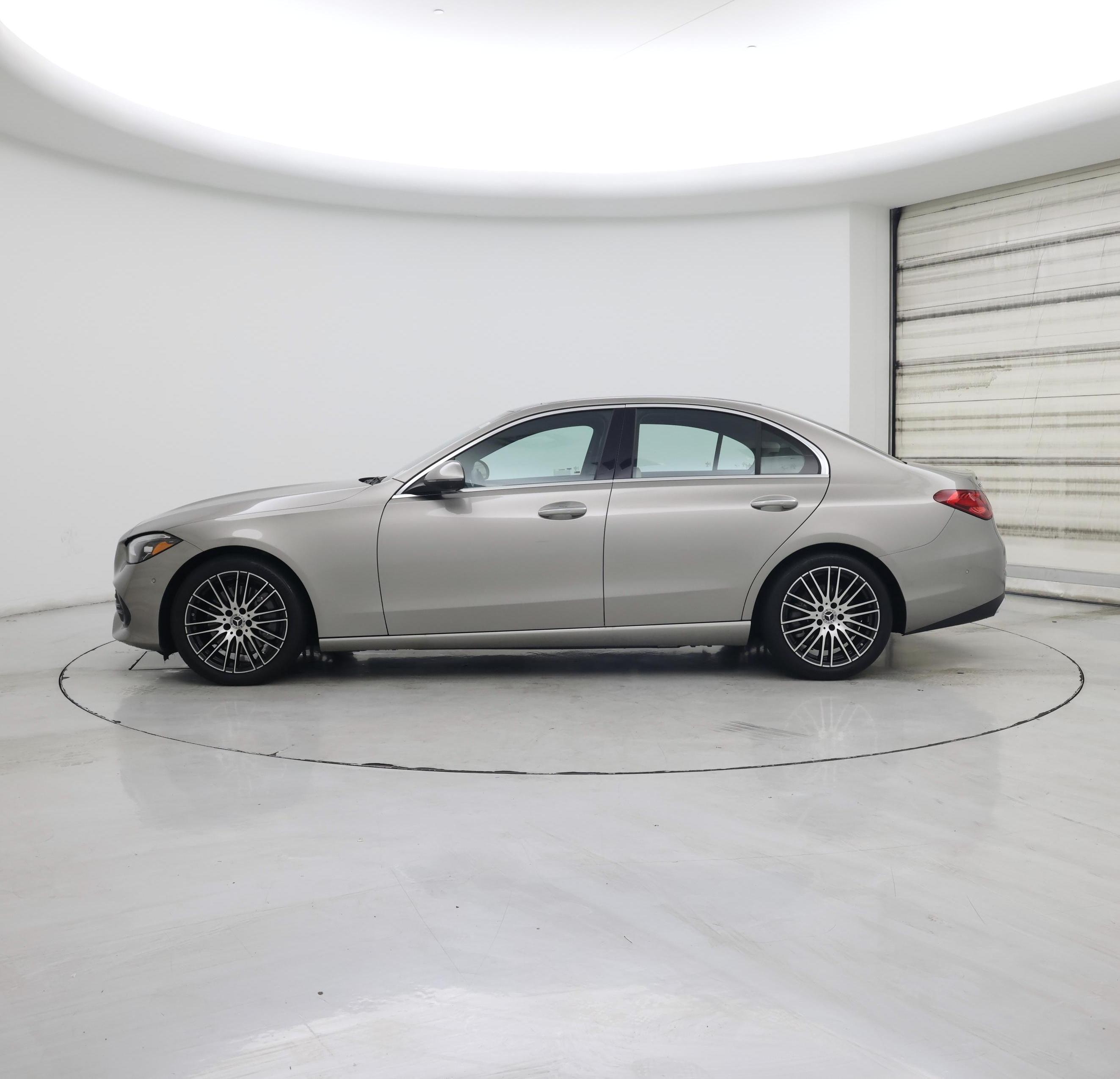 Thumbnail: 2022 Mercedes-Benz C-Class - 3