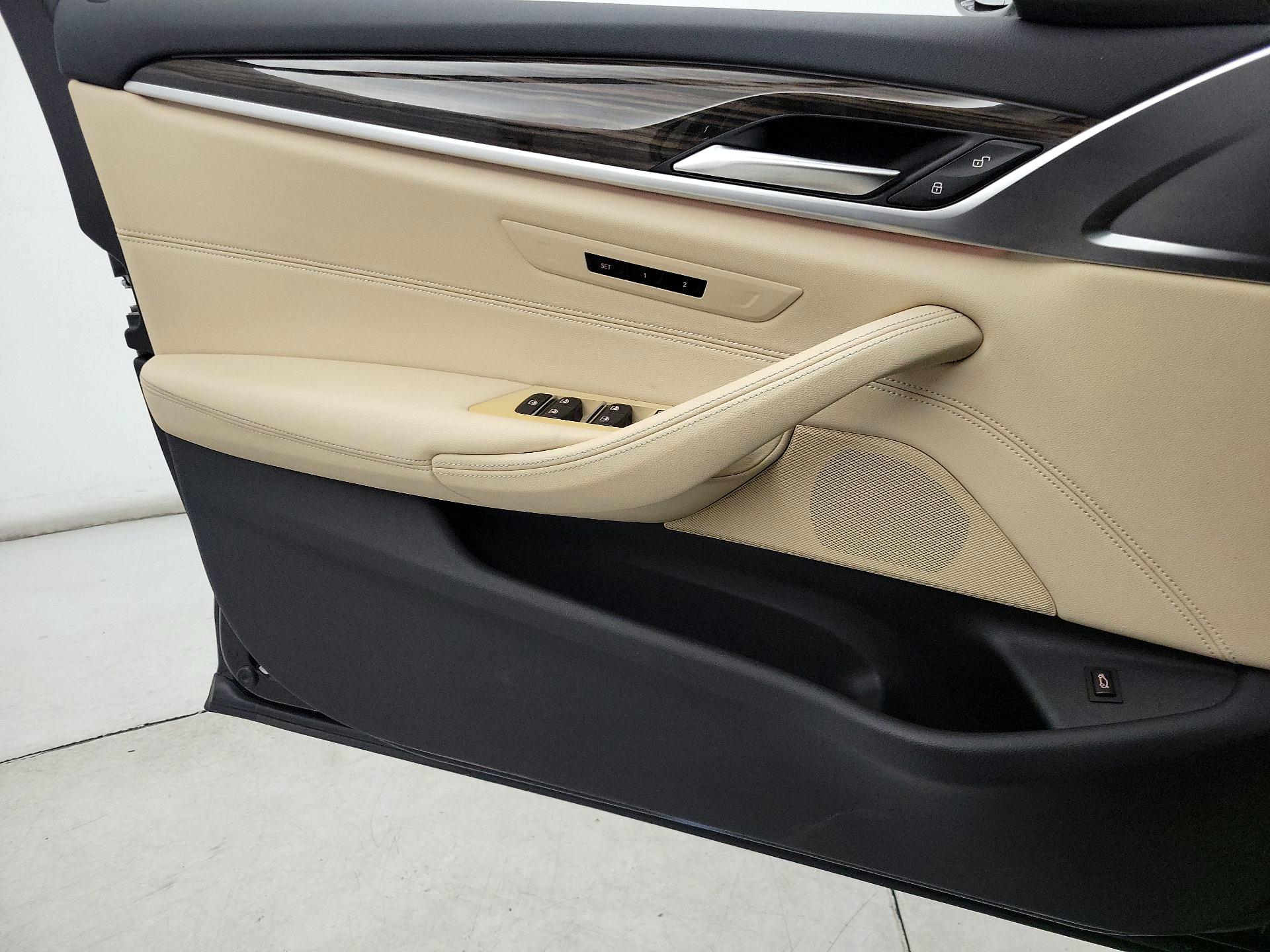 Thumbnail: 2019 BMW 5 Series - 12