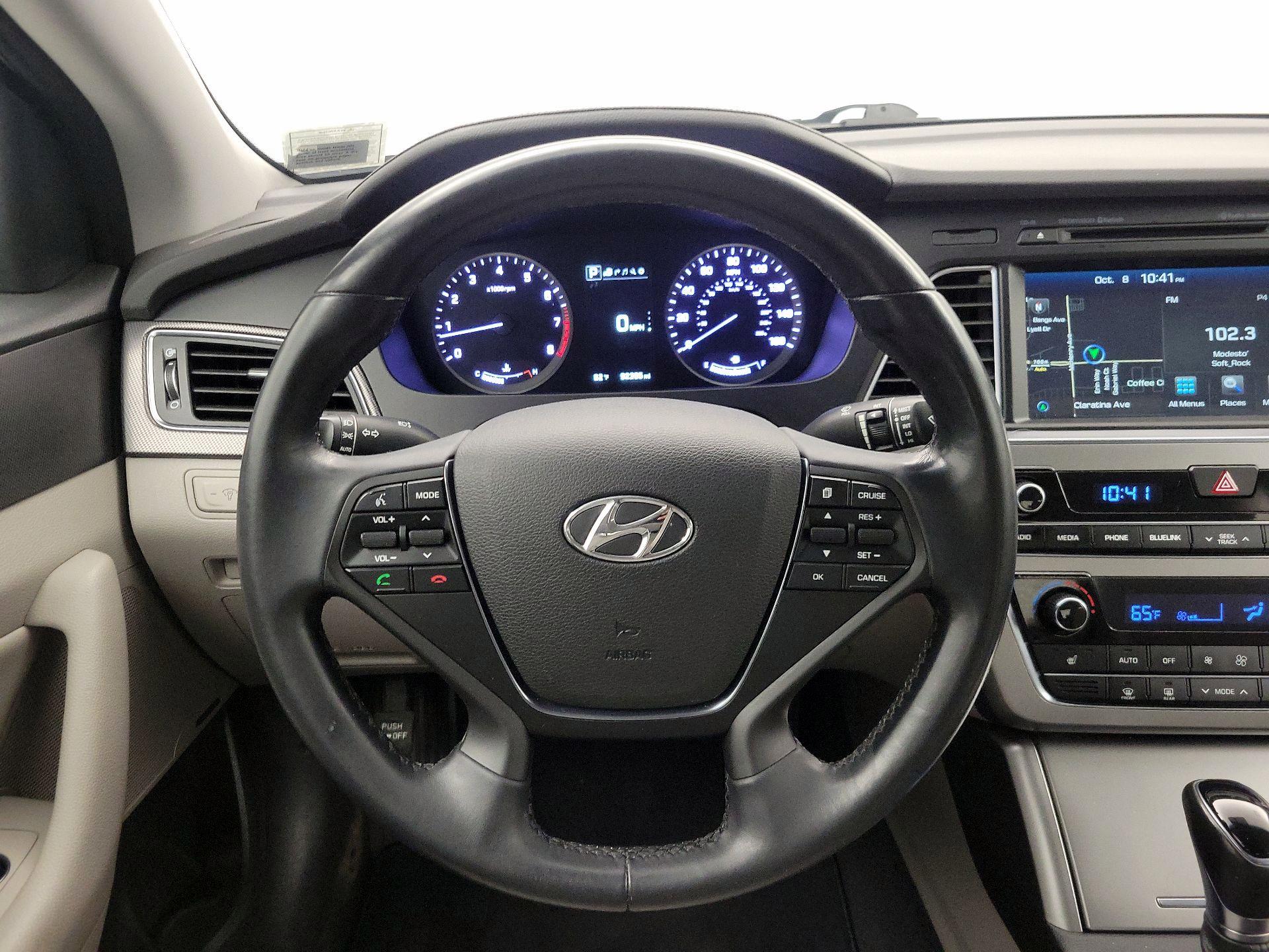 Thumbnail: 2015 Hyundai Sonata - 10