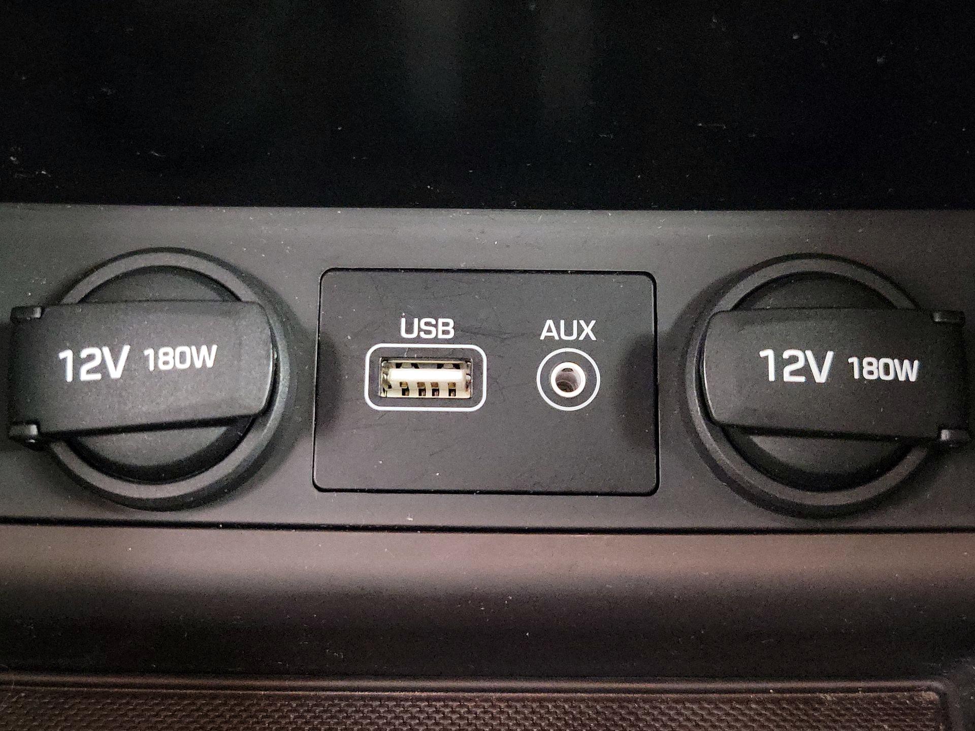 Thumbnail: 2015 Hyundai Sonata - 19