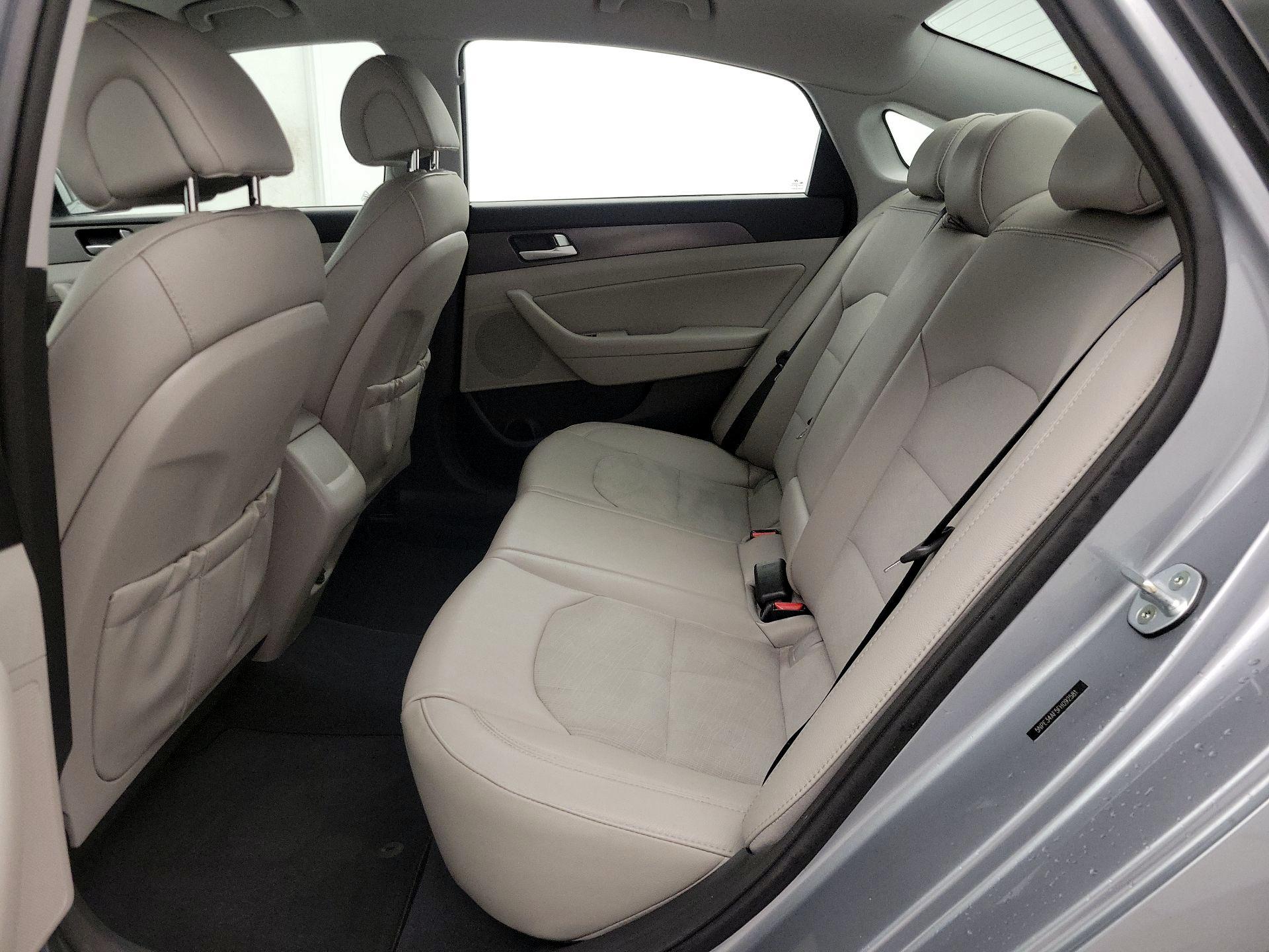 Thumbnail: 2015 Hyundai Sonata - 20