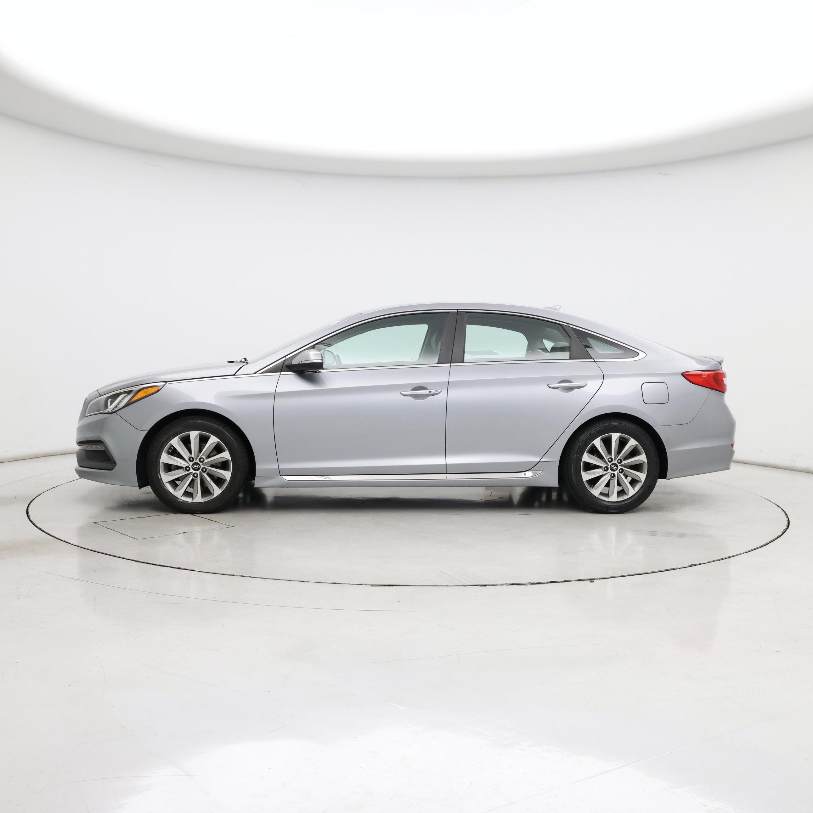 Thumbnail: 2015 Hyundai Sonata - 3