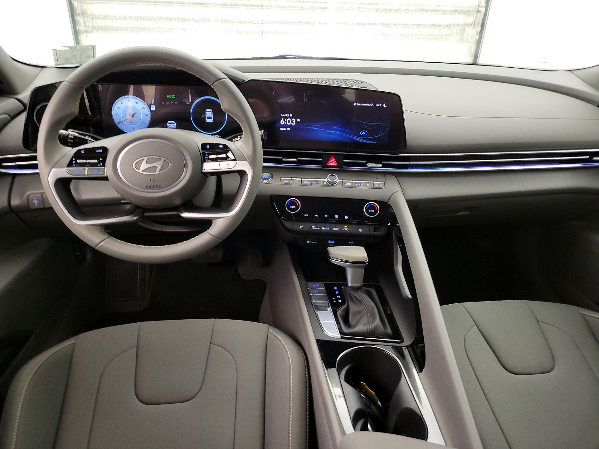 Thumbnail: 2024 Hyundai Elantra - 9
