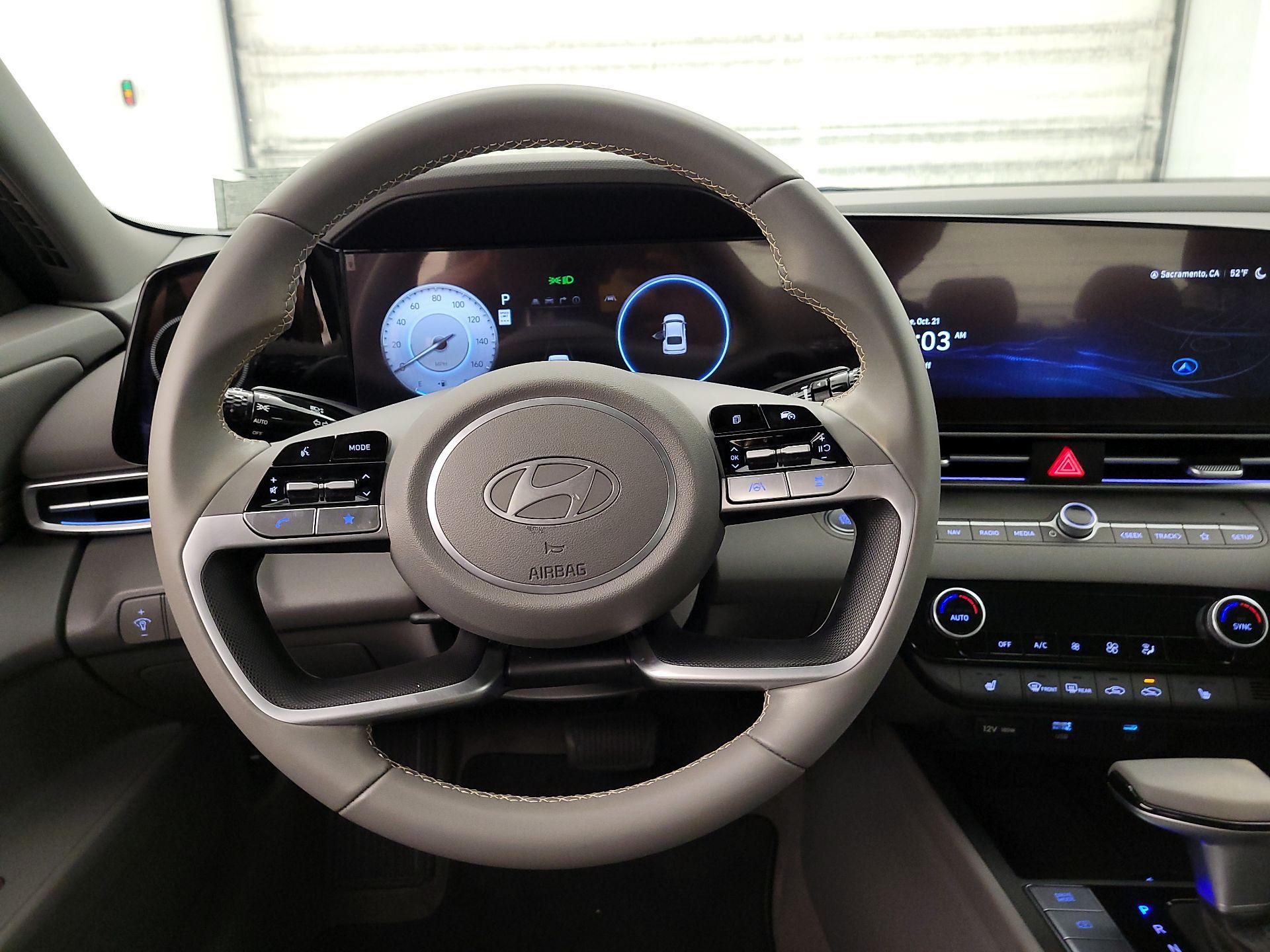 Thumbnail: 2024 Hyundai Elantra - 10