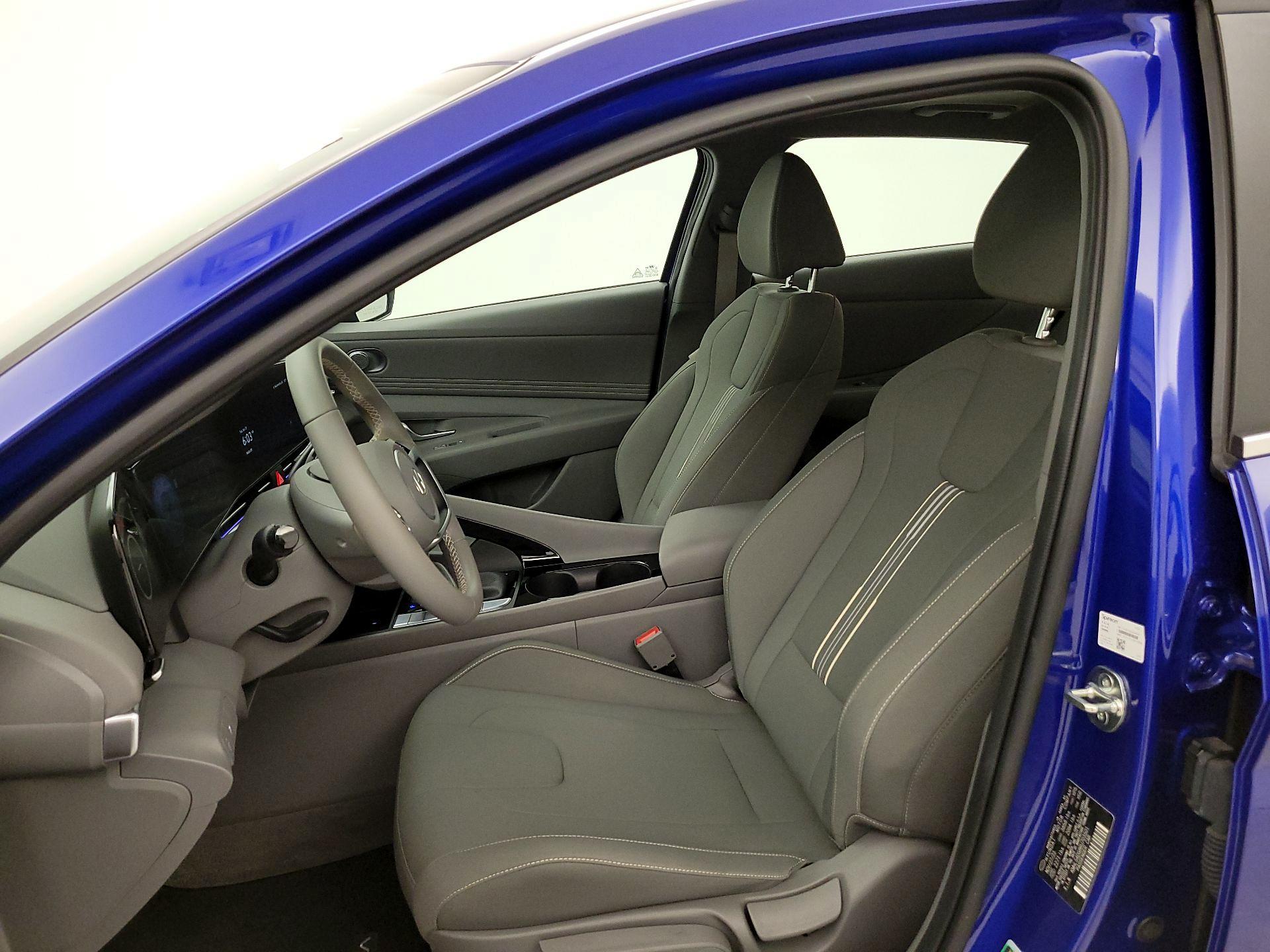 Thumbnail: 2024 Hyundai Elantra - 11