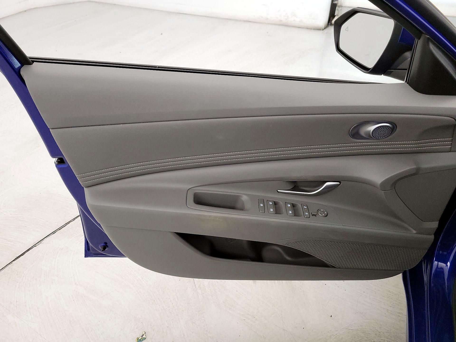 Thumbnail: 2024 Hyundai Elantra - 12