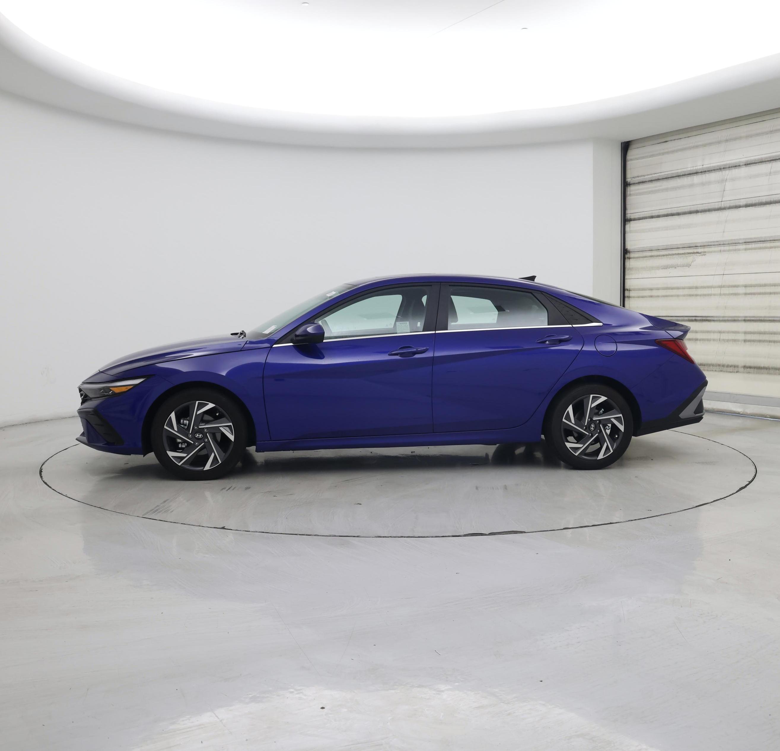 Thumbnail: 2024 Hyundai Elantra - 3