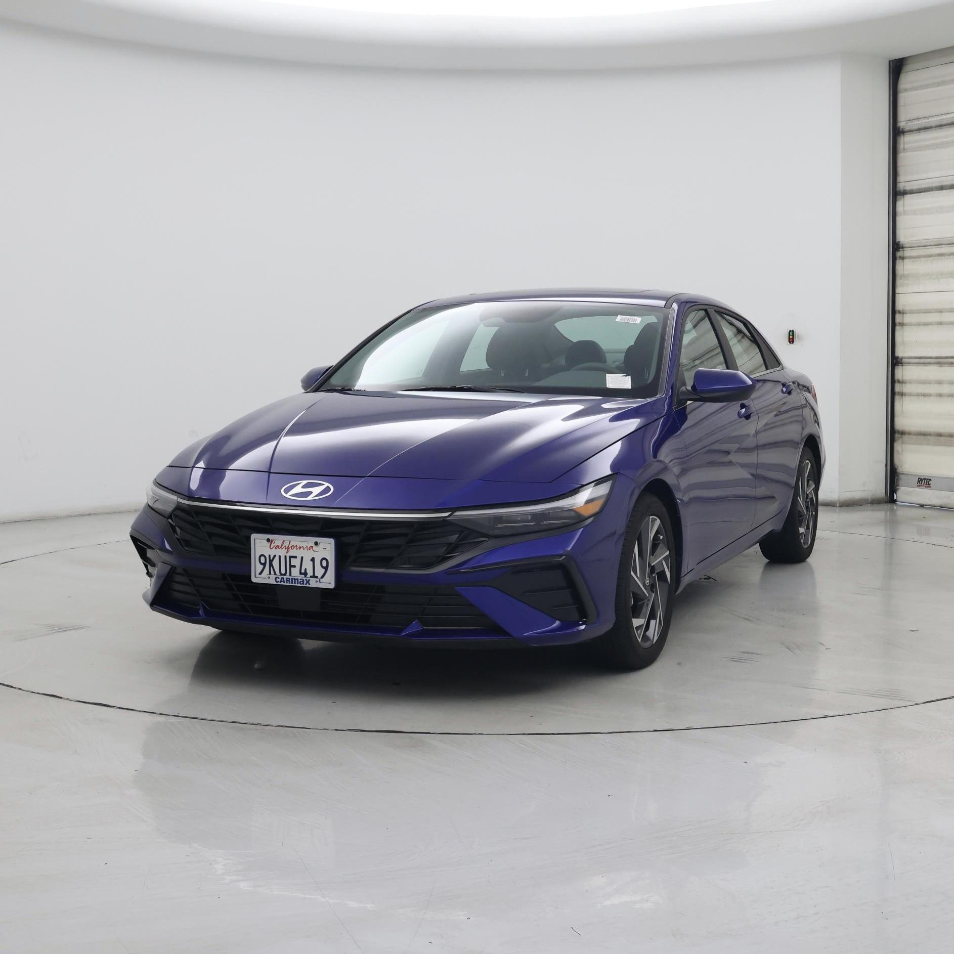 Thumbnail: 2024 Hyundai Elantra - 4
