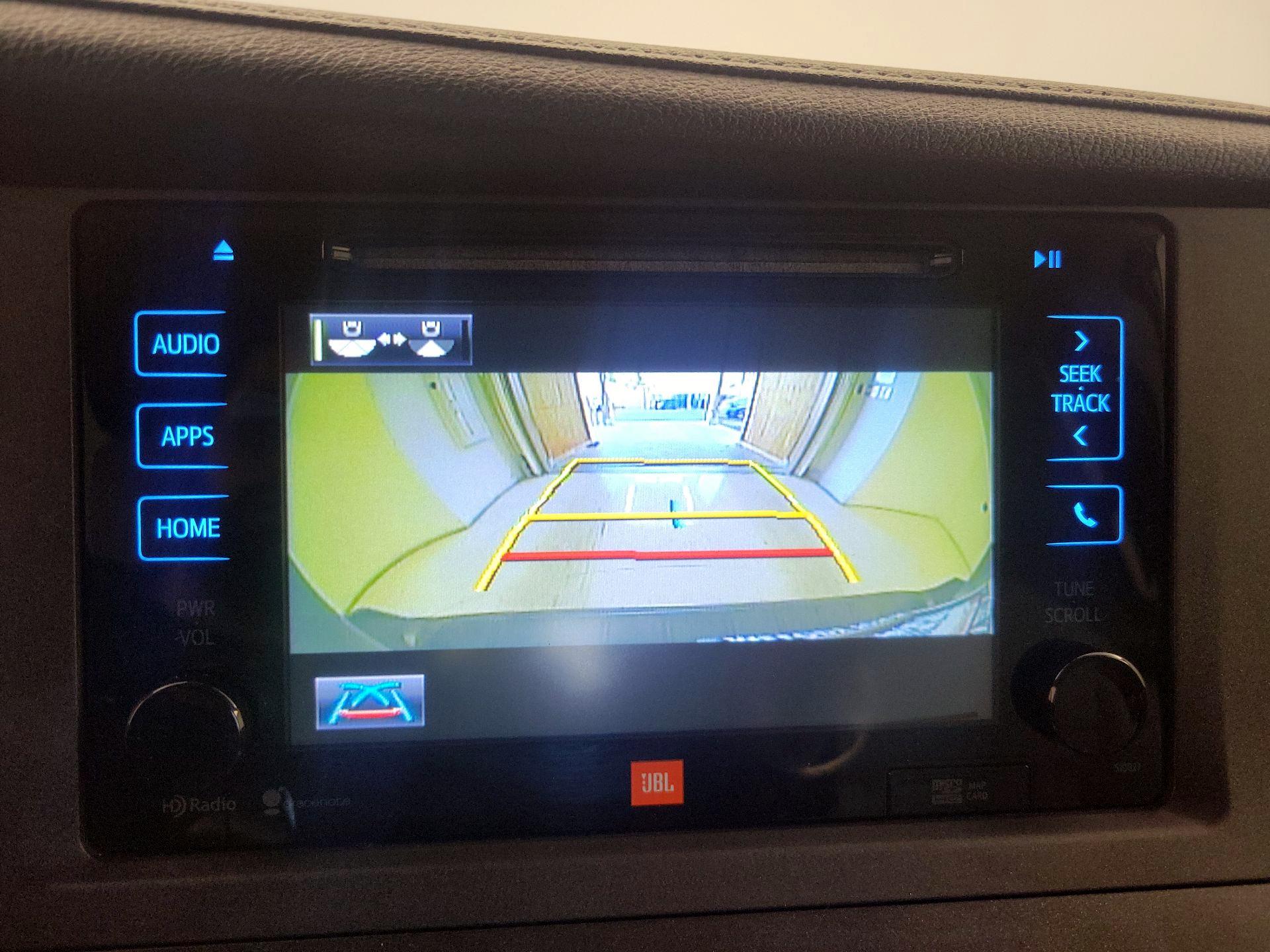 Thumbnail: 2015 Toyota Sienna - 14