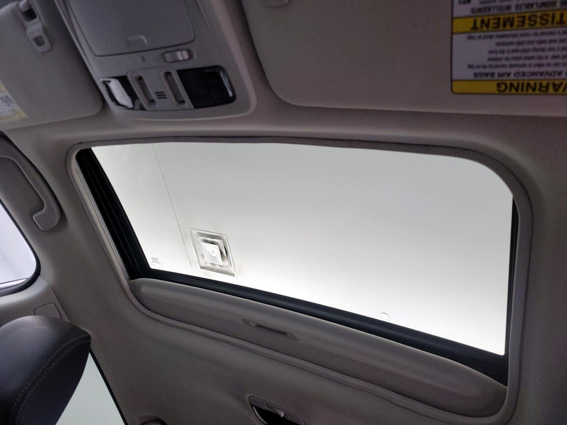 Thumbnail: 2015 Subaru Outback - 20