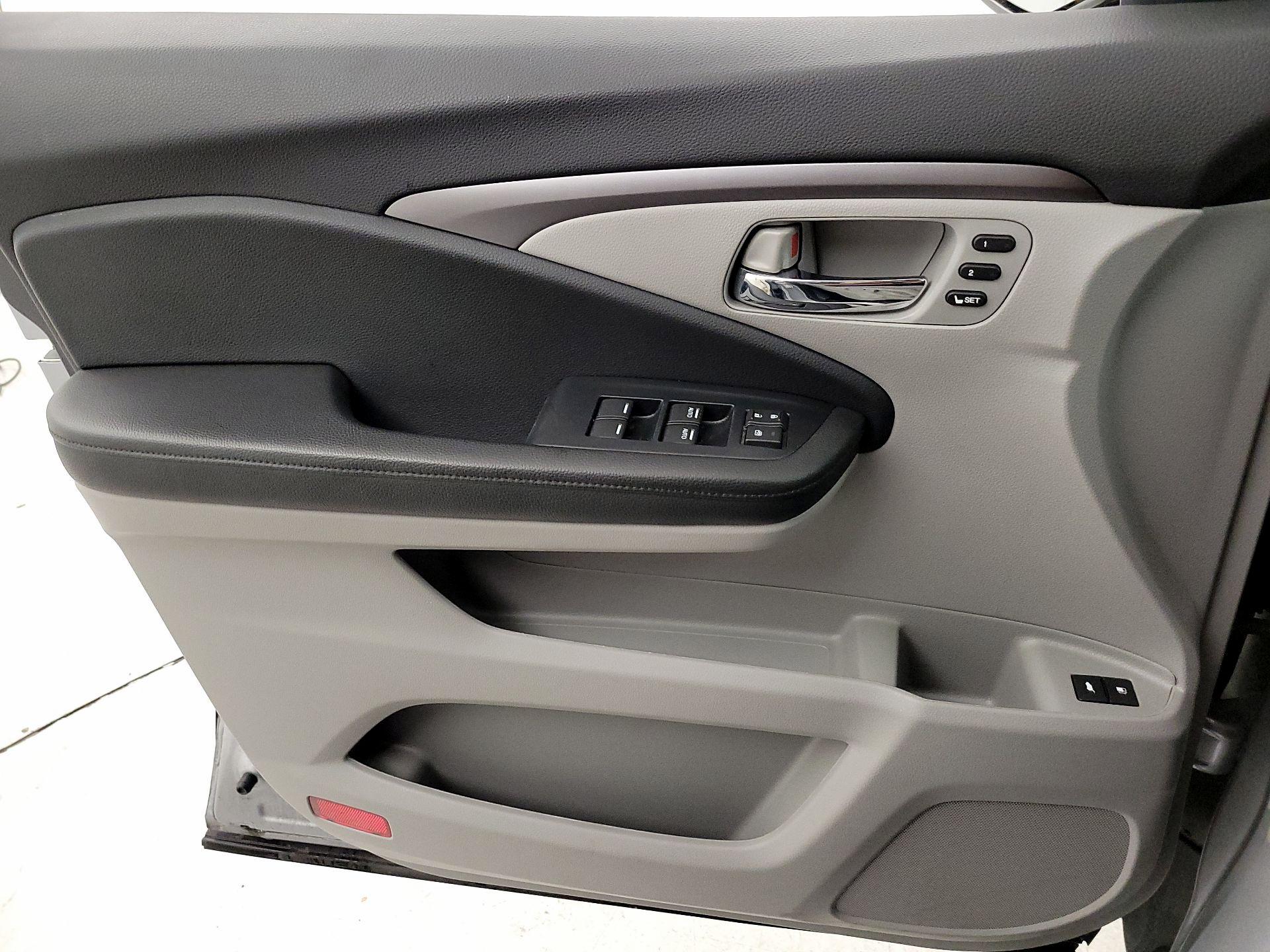 Thumbnail: 2021 Honda Pilot - 12