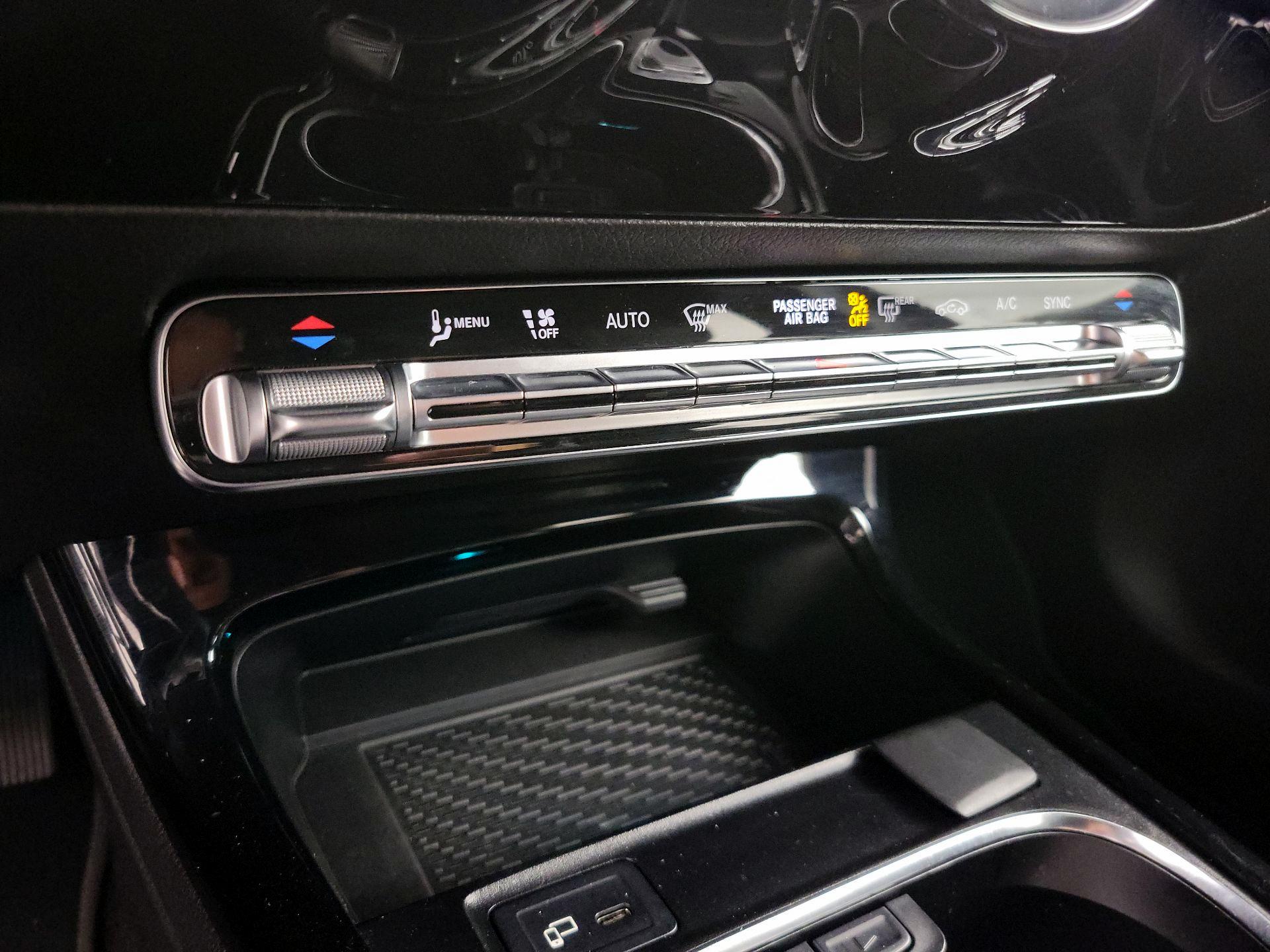 Thumbnail: 2019 Mercedes-Benz A-Class - 17