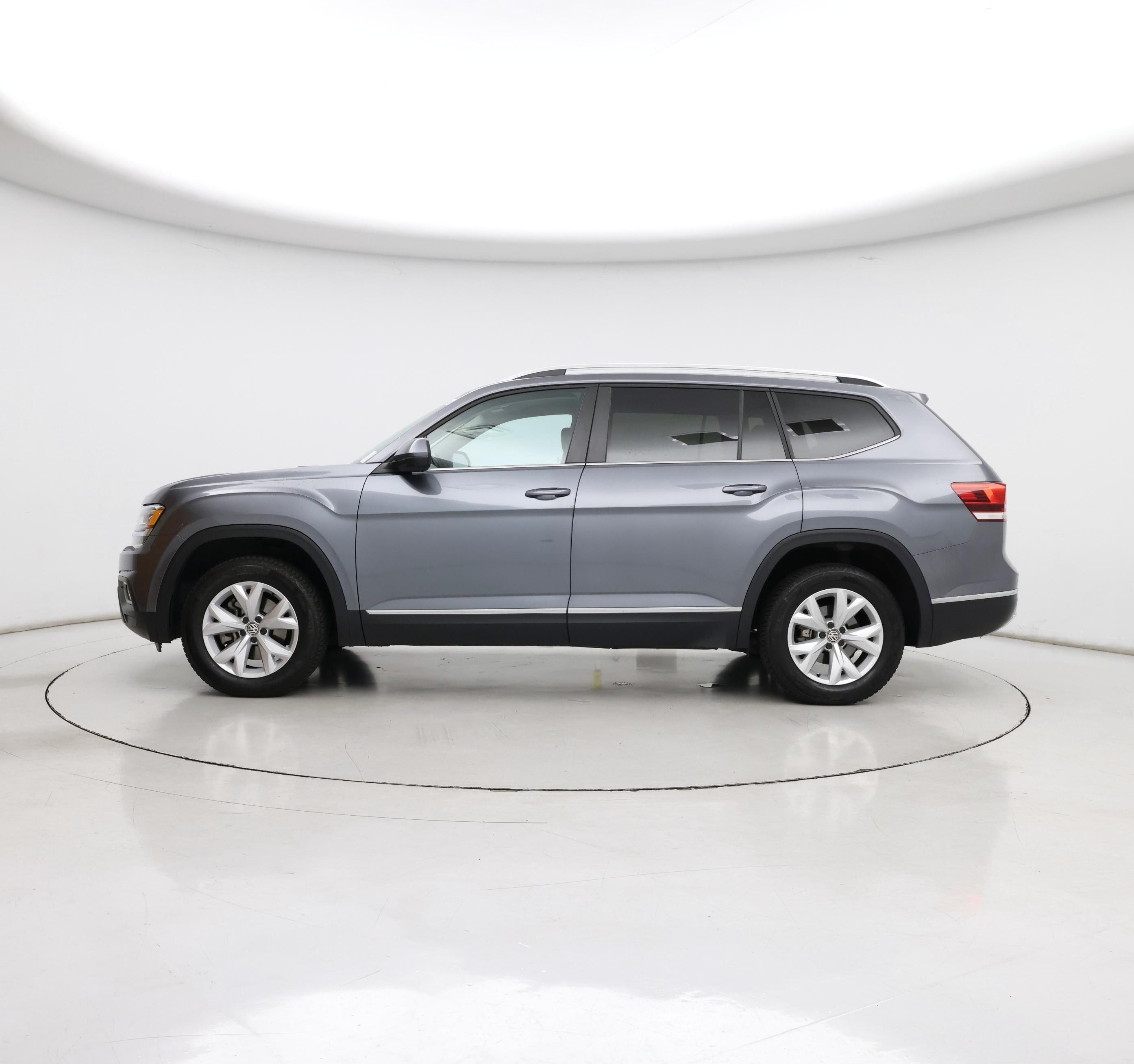 Thumbnail: 2018 Volkswagen Atlas - 3