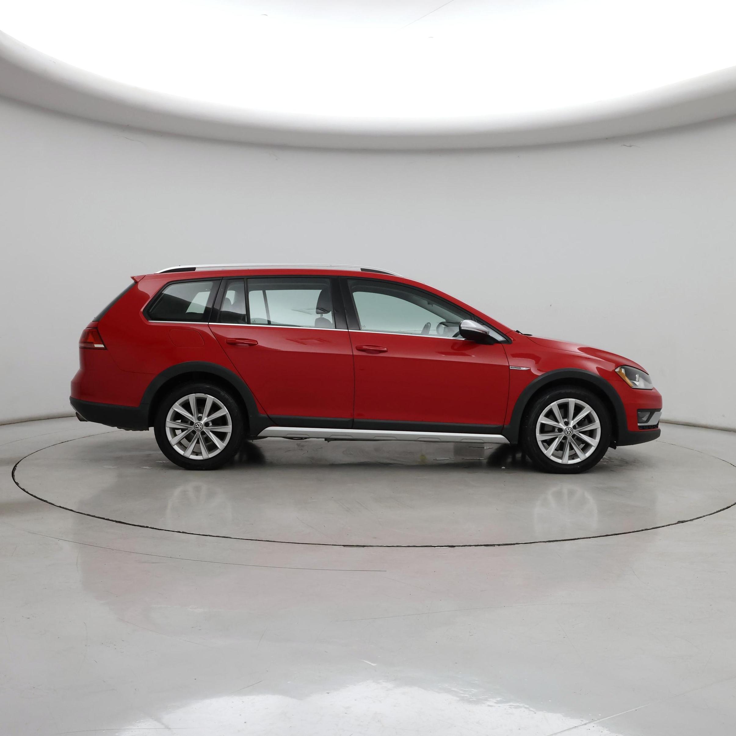 Thumbnail: 2017 Volkswagen Golf - 7