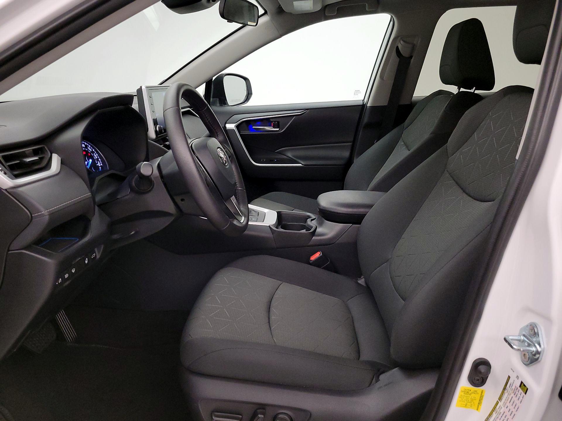 Thumbnail: 2021 Toyota RAV4 - 11