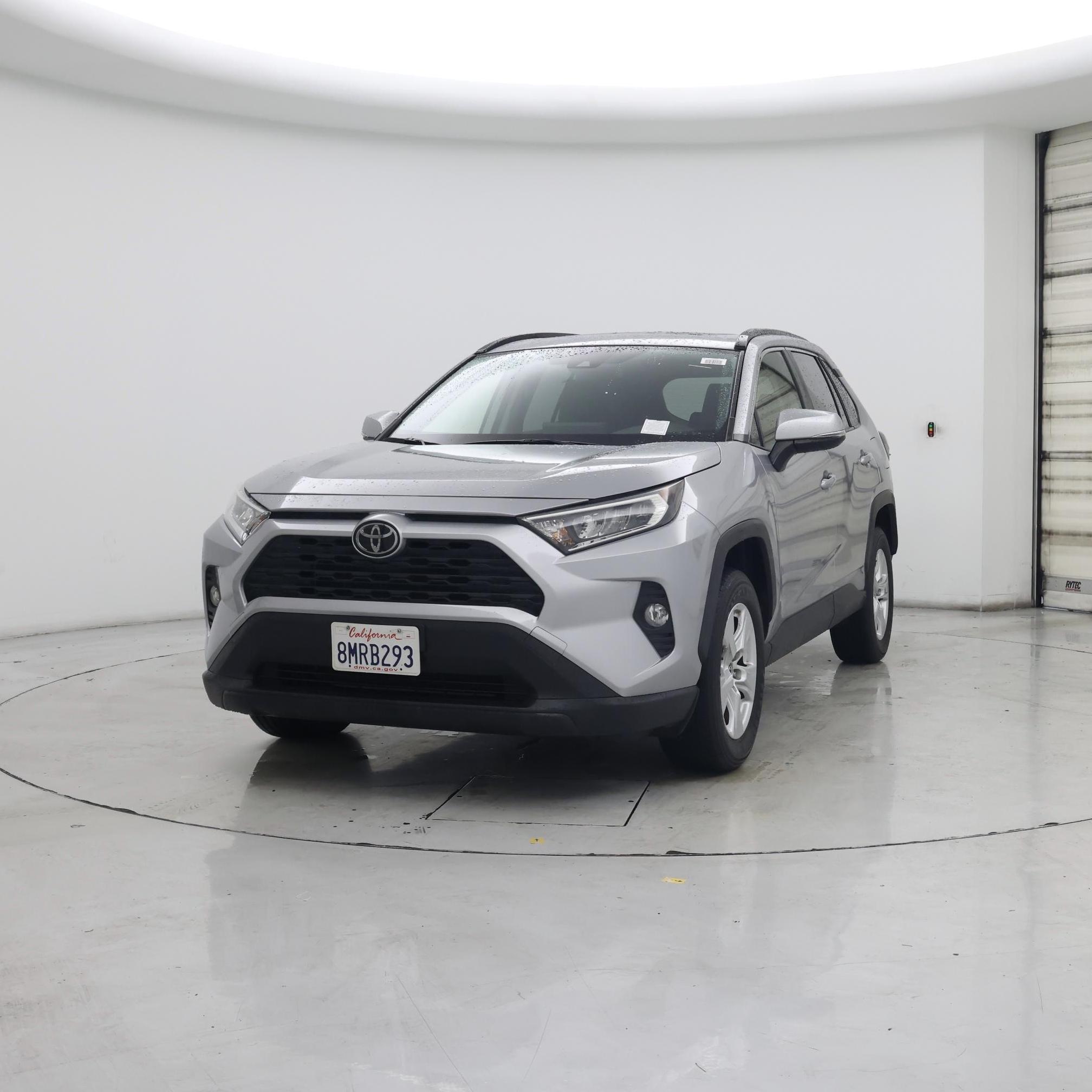 Thumbnail: 2019 Toyota RAV4 - 4