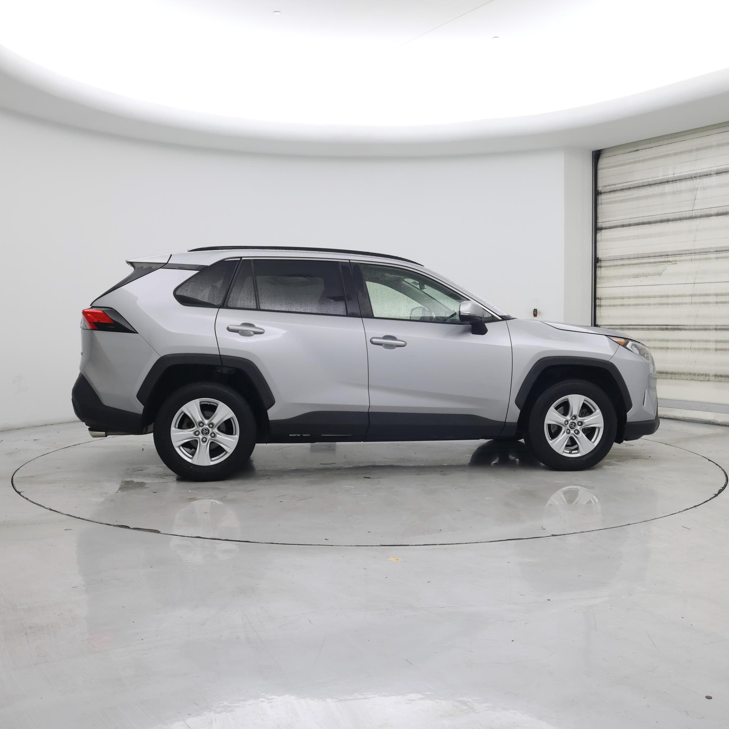 Thumbnail: 2019 Toyota RAV4 - 7