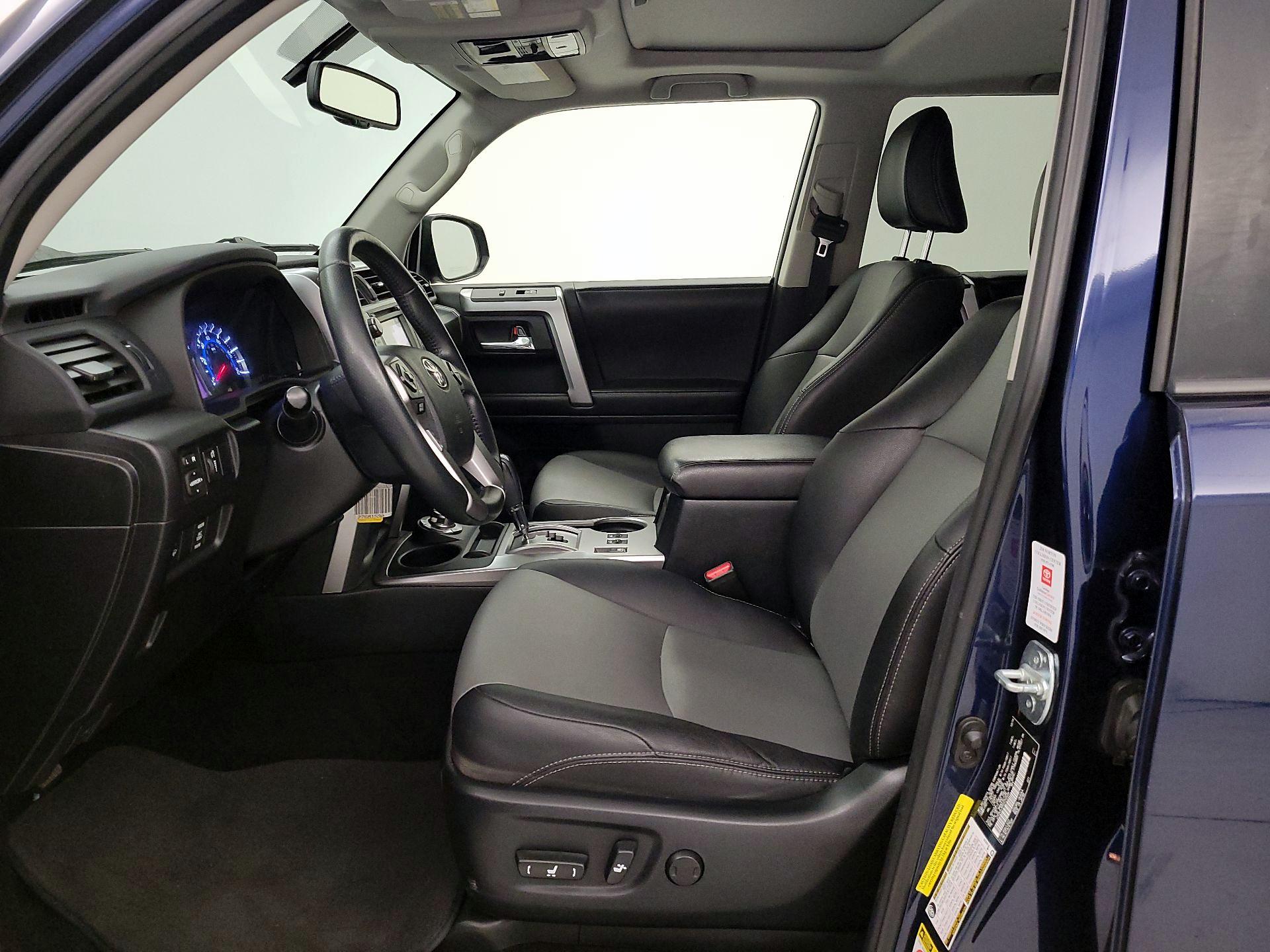 Thumbnail: 2016 Toyota 4Runner - 11