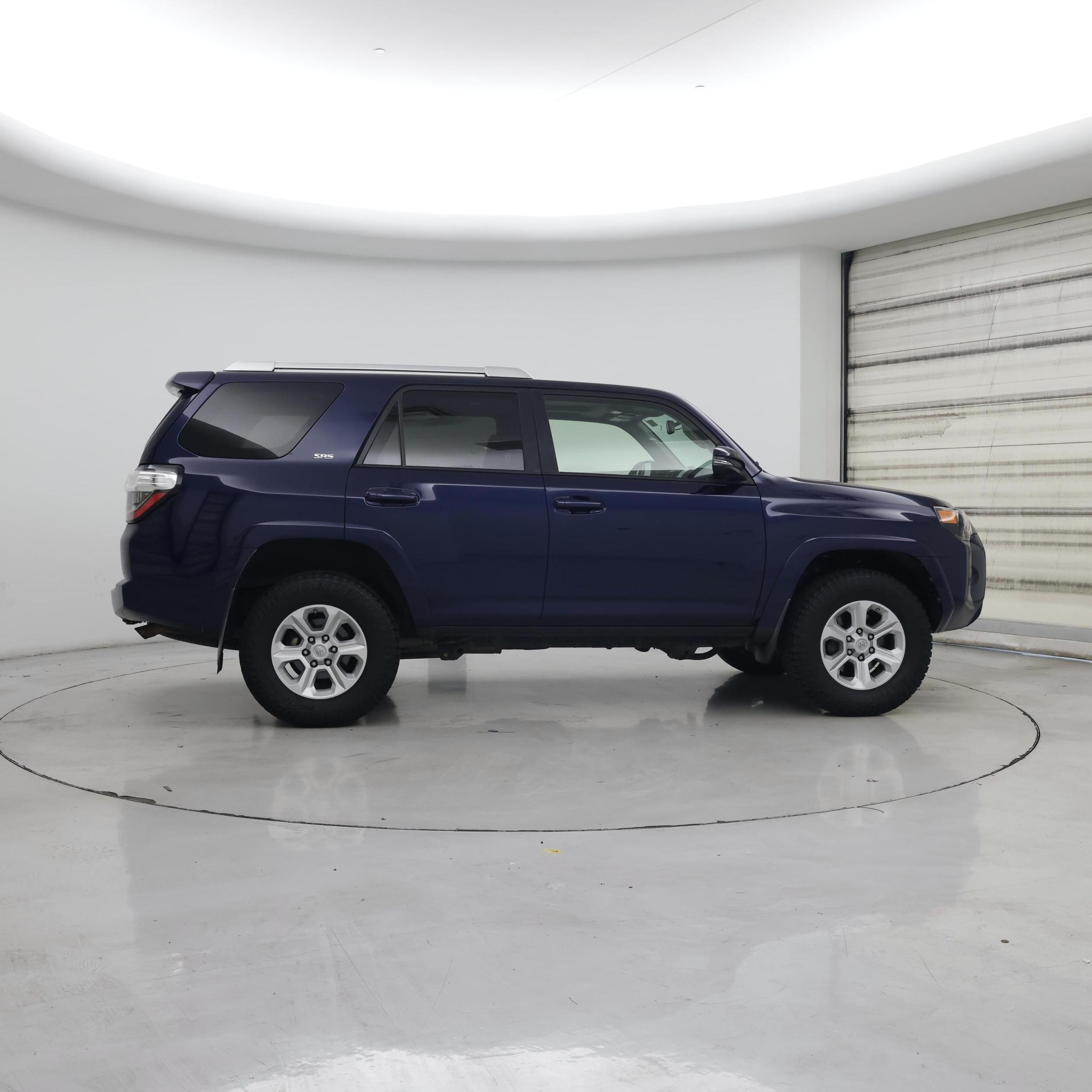 Thumbnail: 2016 Toyota 4Runner - 7