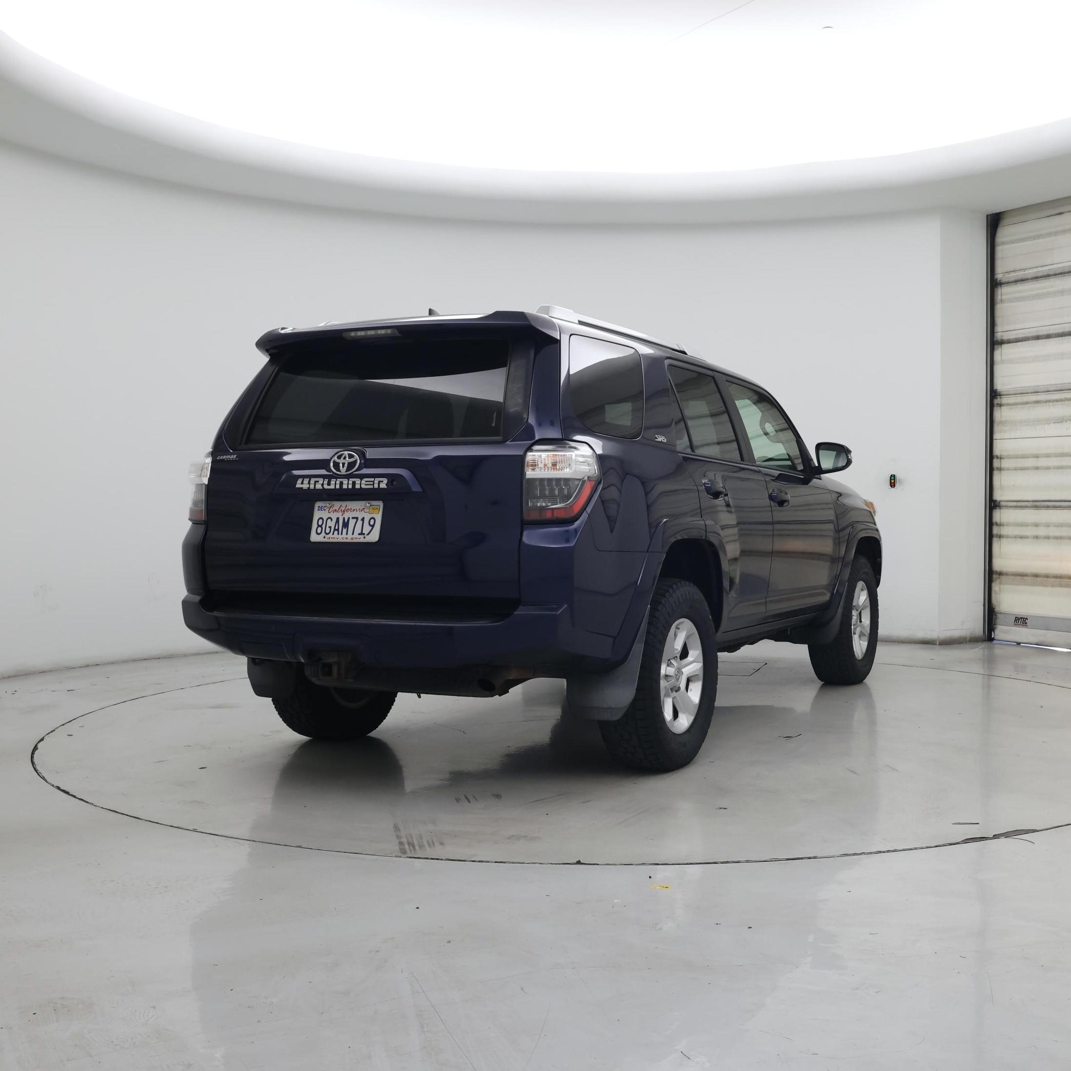 Thumbnail: 2016 Toyota 4Runner - 8