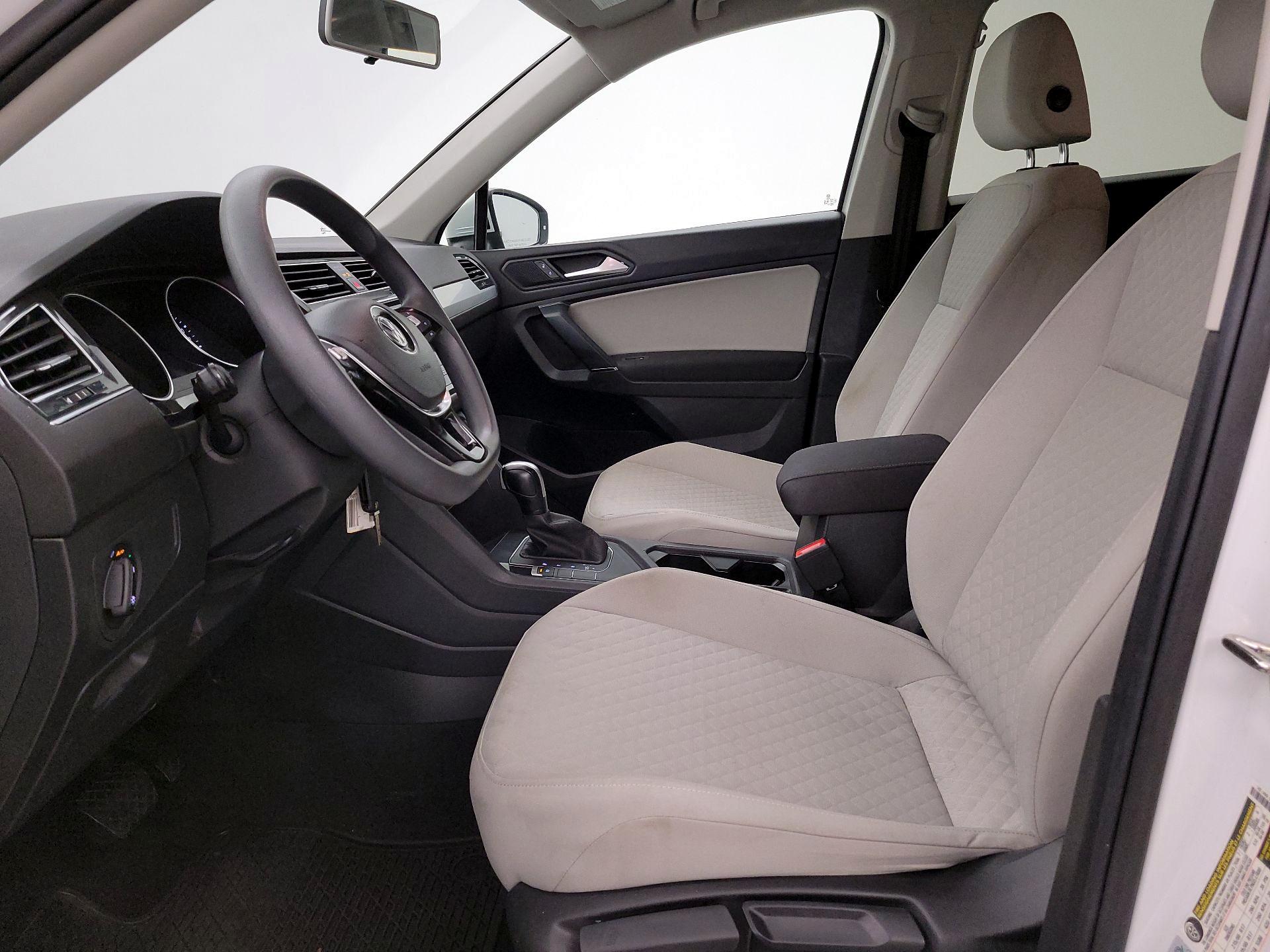 Thumbnail: 2020 Volkswagen Tiguan - 11