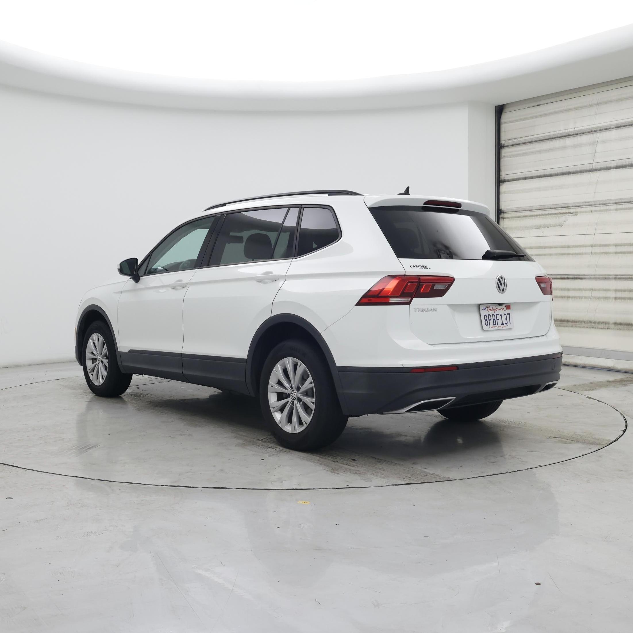 Thumbnail: 2020 Volkswagen Tiguan - 2