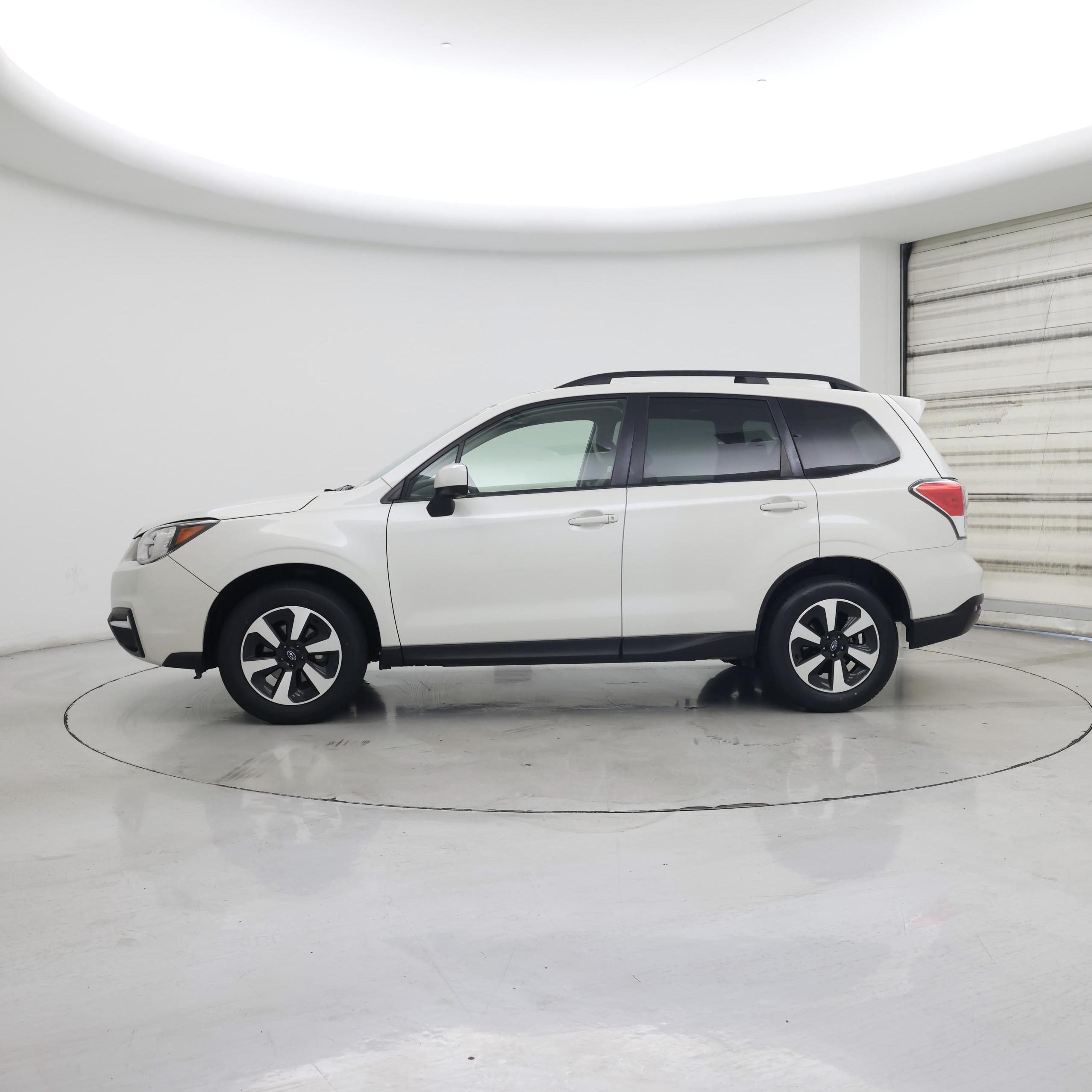 Thumbnail: 2018 Subaru Forester - 3