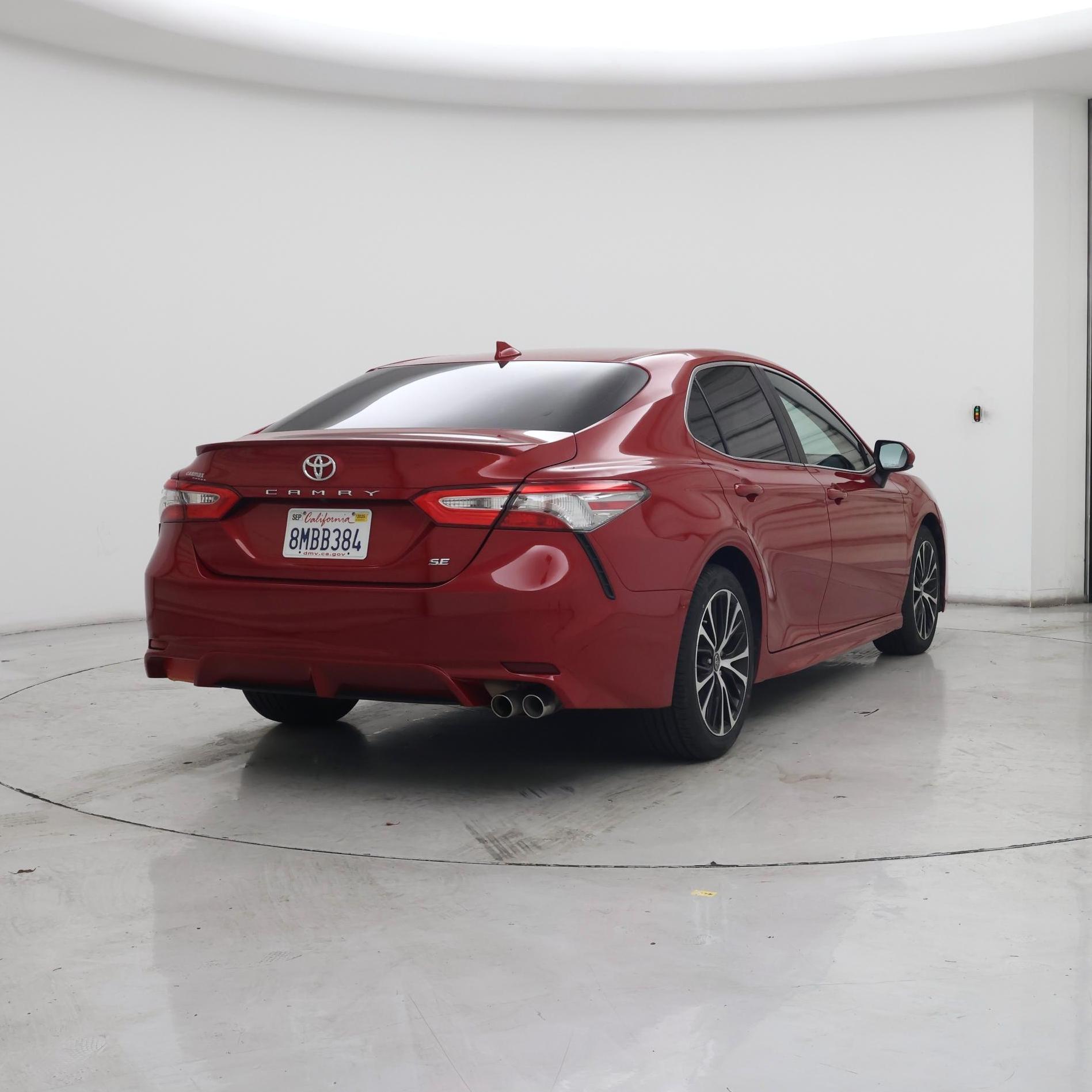 Thumbnail: 2019 Toyota Camry - 8