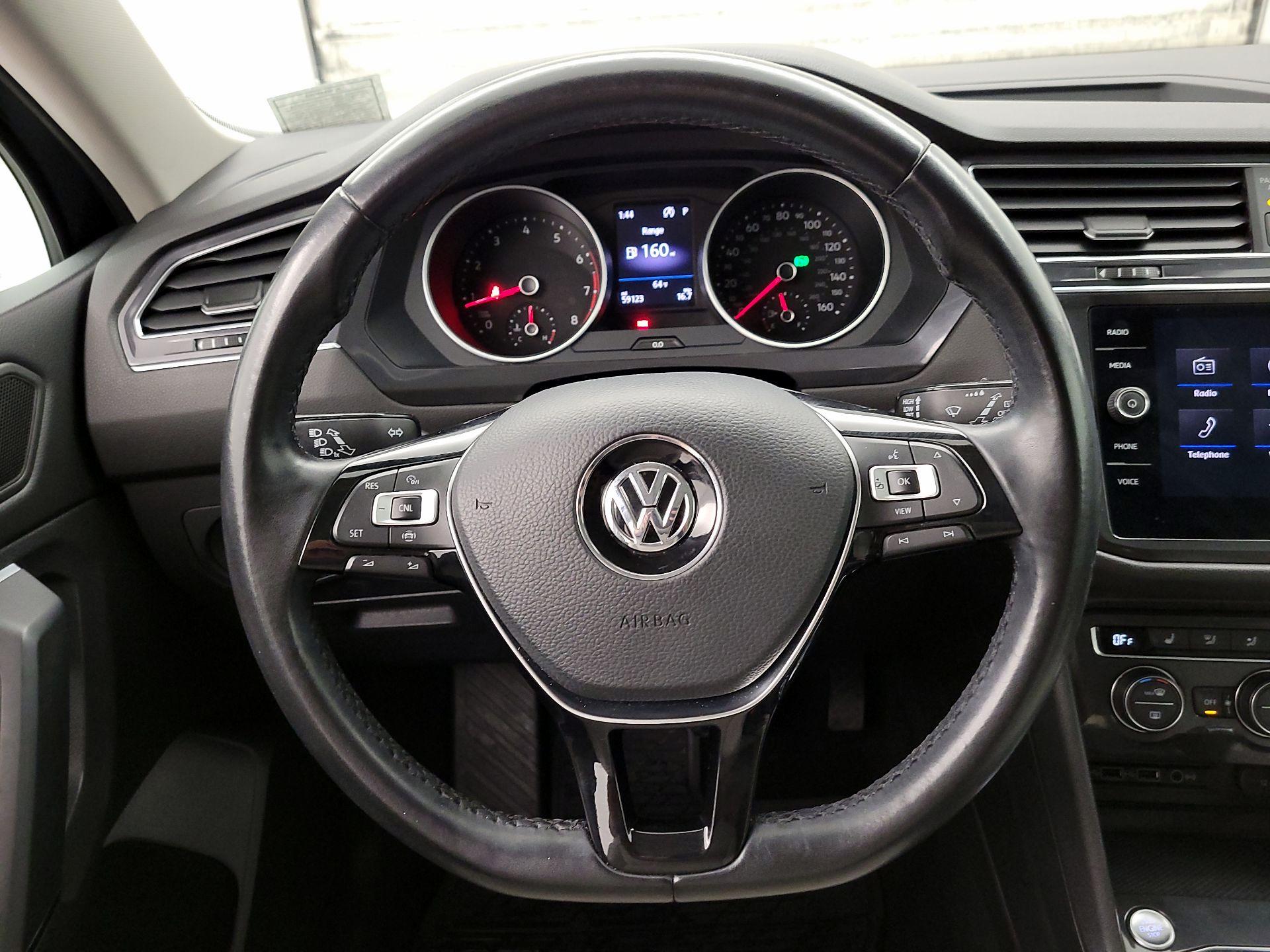 Thumbnail: 2019 Volkswagen Tiguan - 10