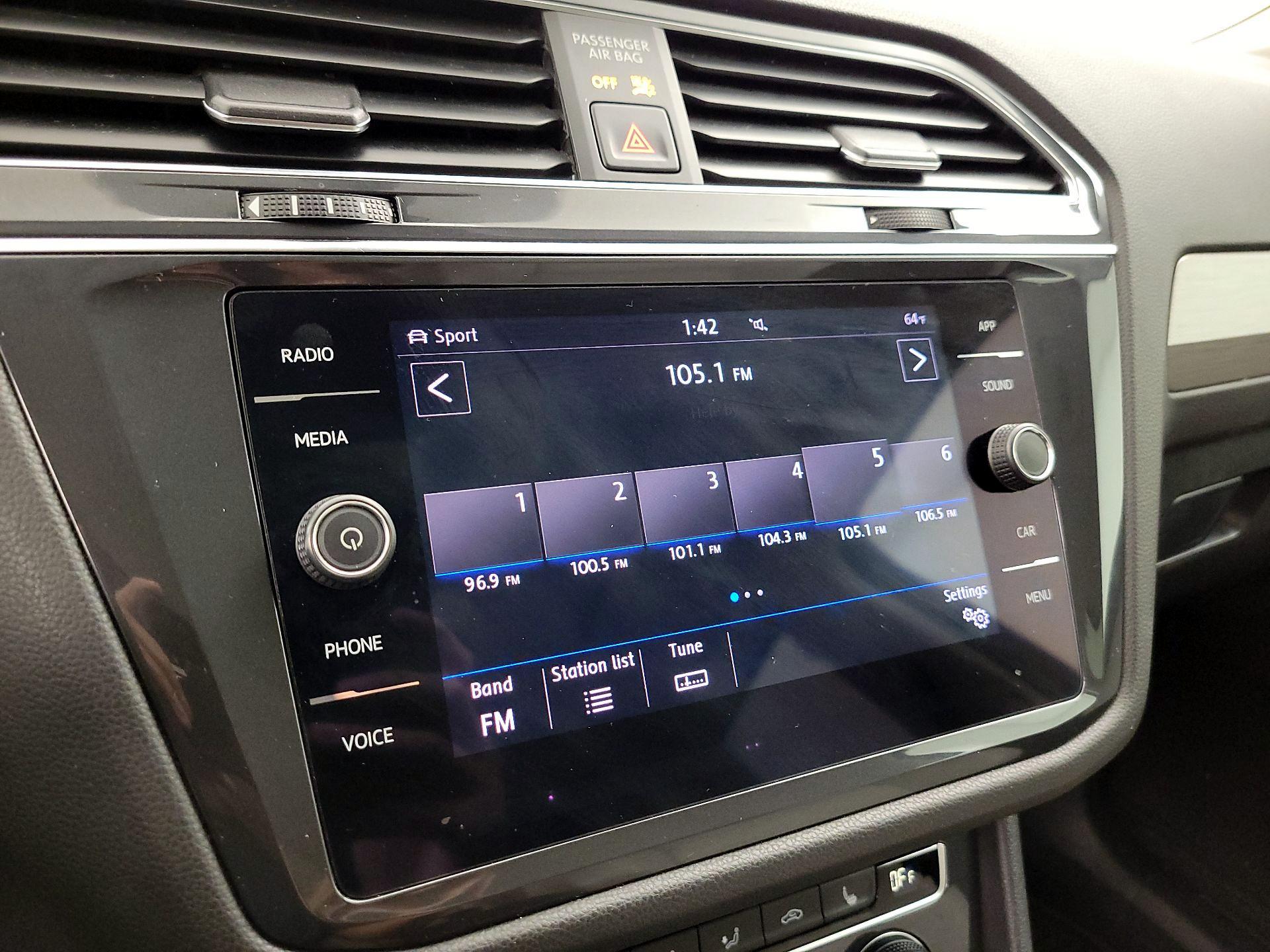 Thumbnail: 2019 Volkswagen Tiguan - 15