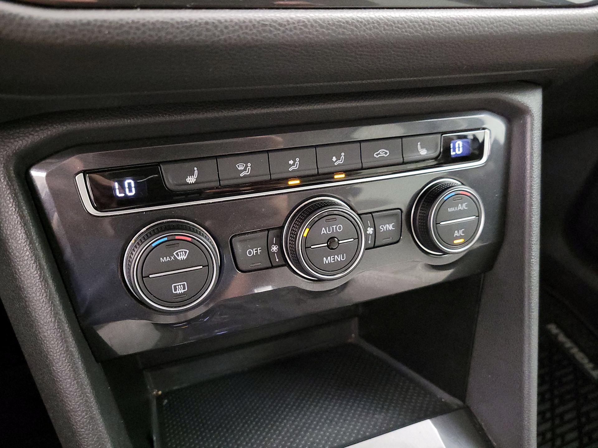 Thumbnail: 2019 Volkswagen Tiguan - 16