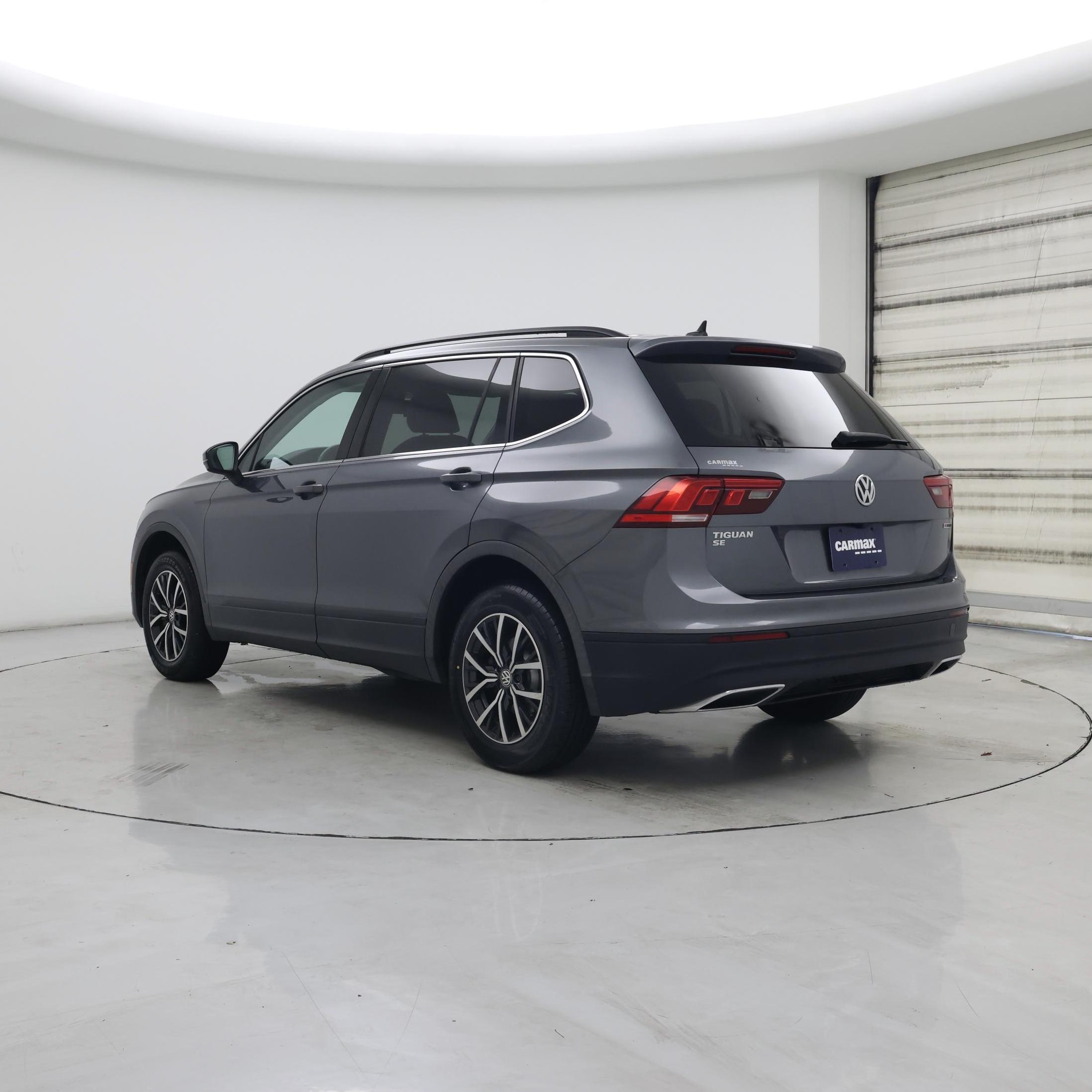 Thumbnail: 2019 Volkswagen Tiguan - 2