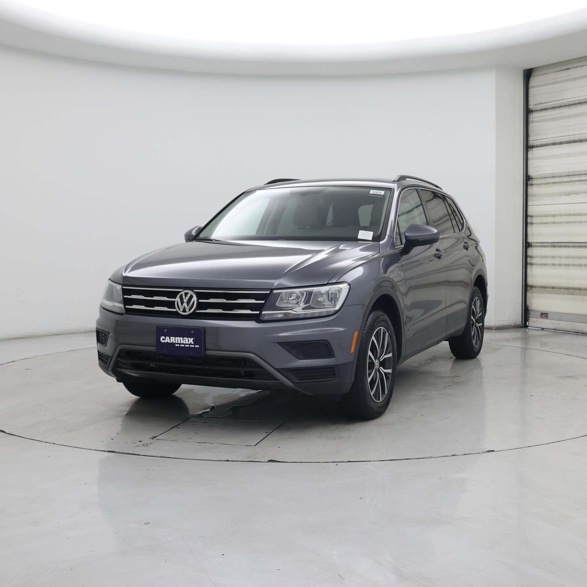 Thumbnail: 2019 Volkswagen Tiguan - 4