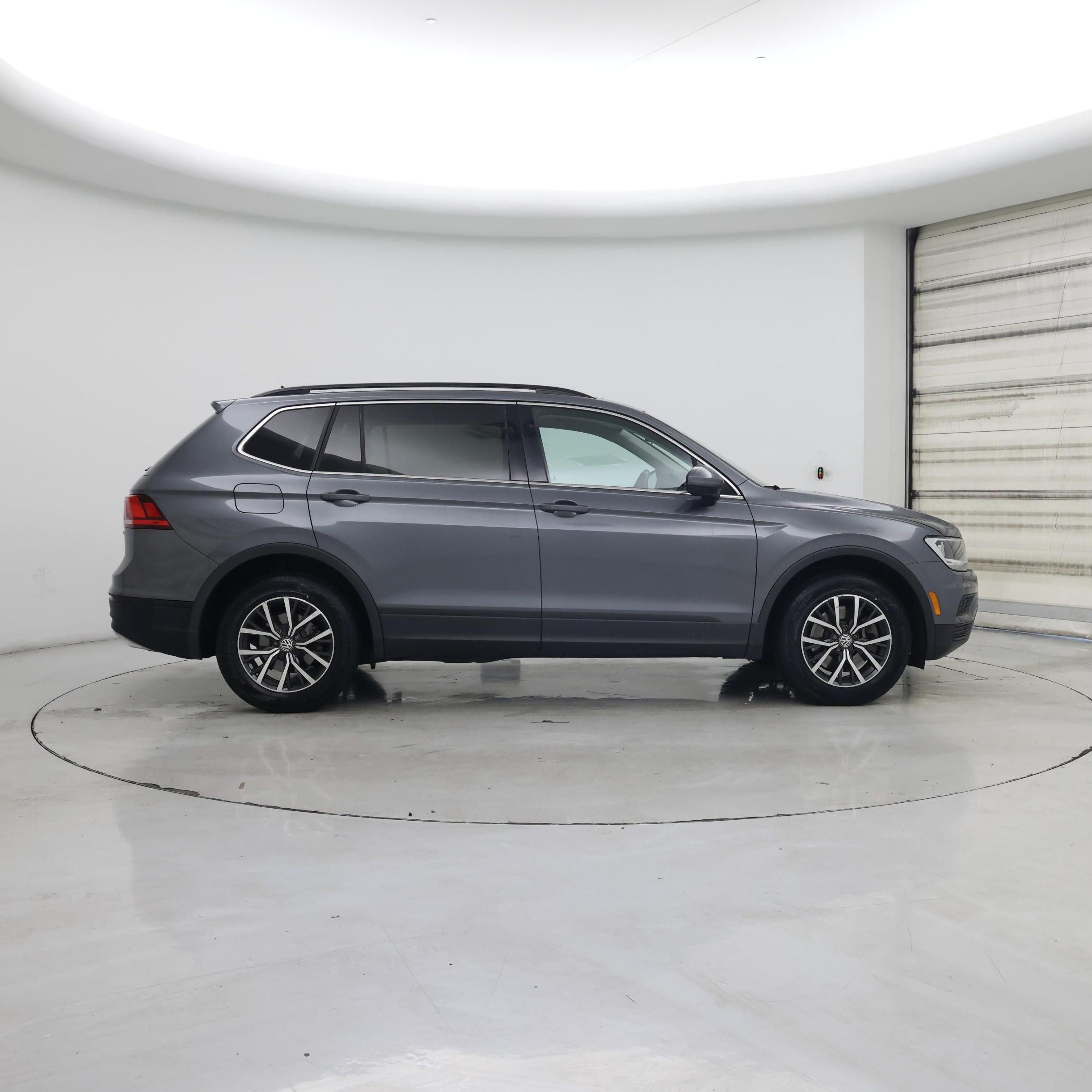 Thumbnail: 2019 Volkswagen Tiguan - 7