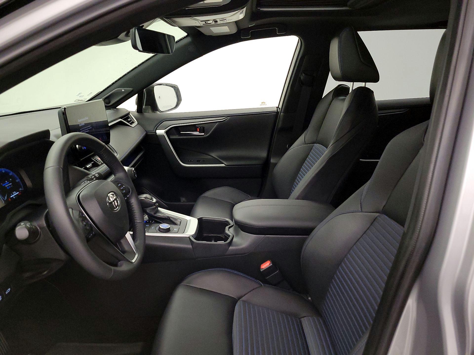 Thumbnail: 2023 Toyota RAV4 - 11