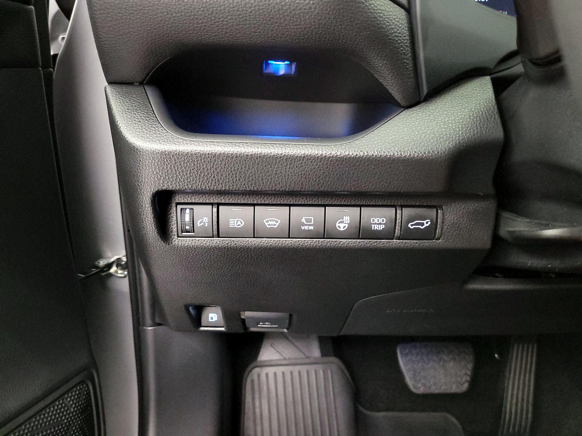 Thumbnail: 2023 Toyota RAV4 - 13