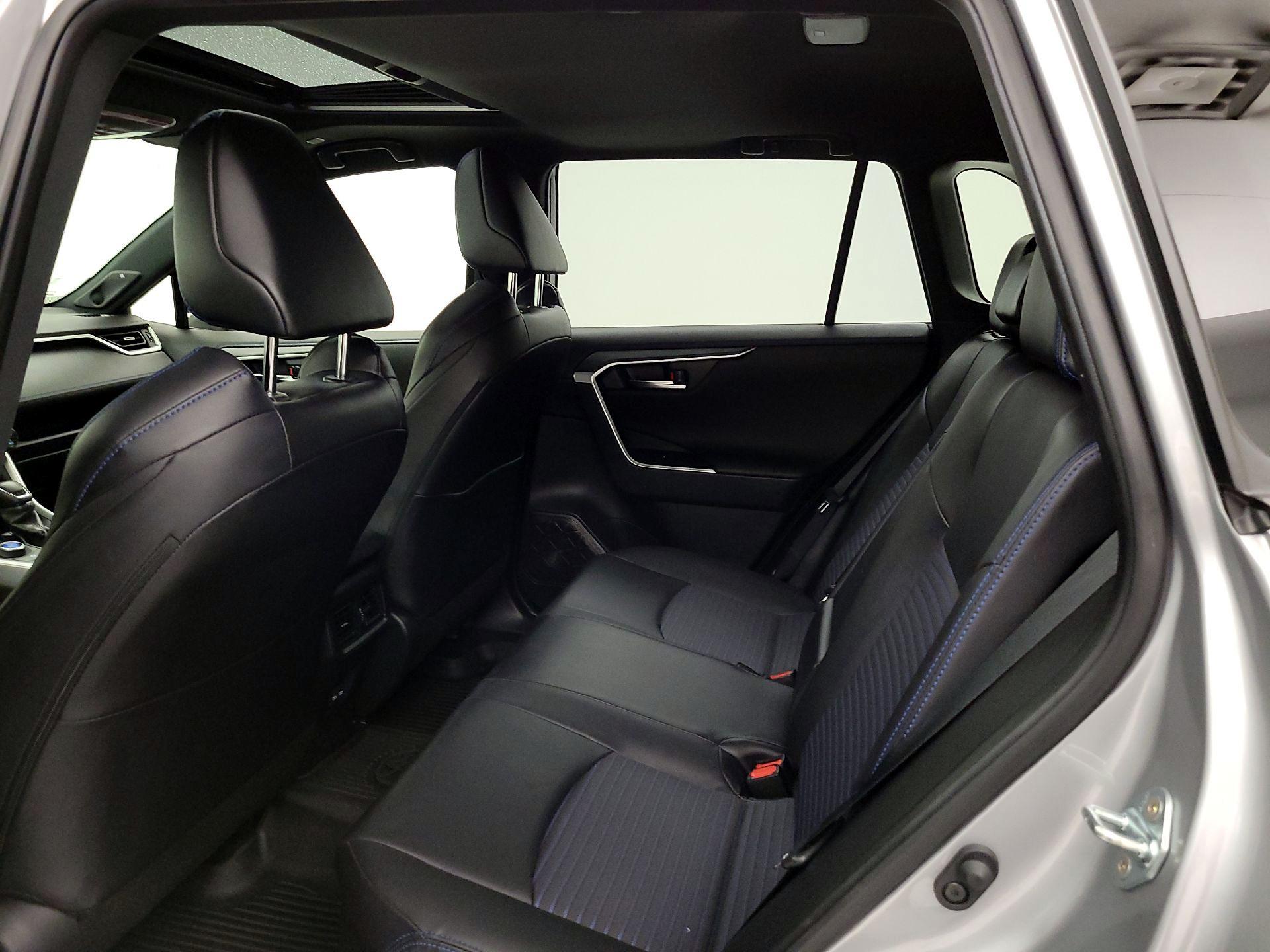 Thumbnail: 2023 Toyota RAV4 - 20