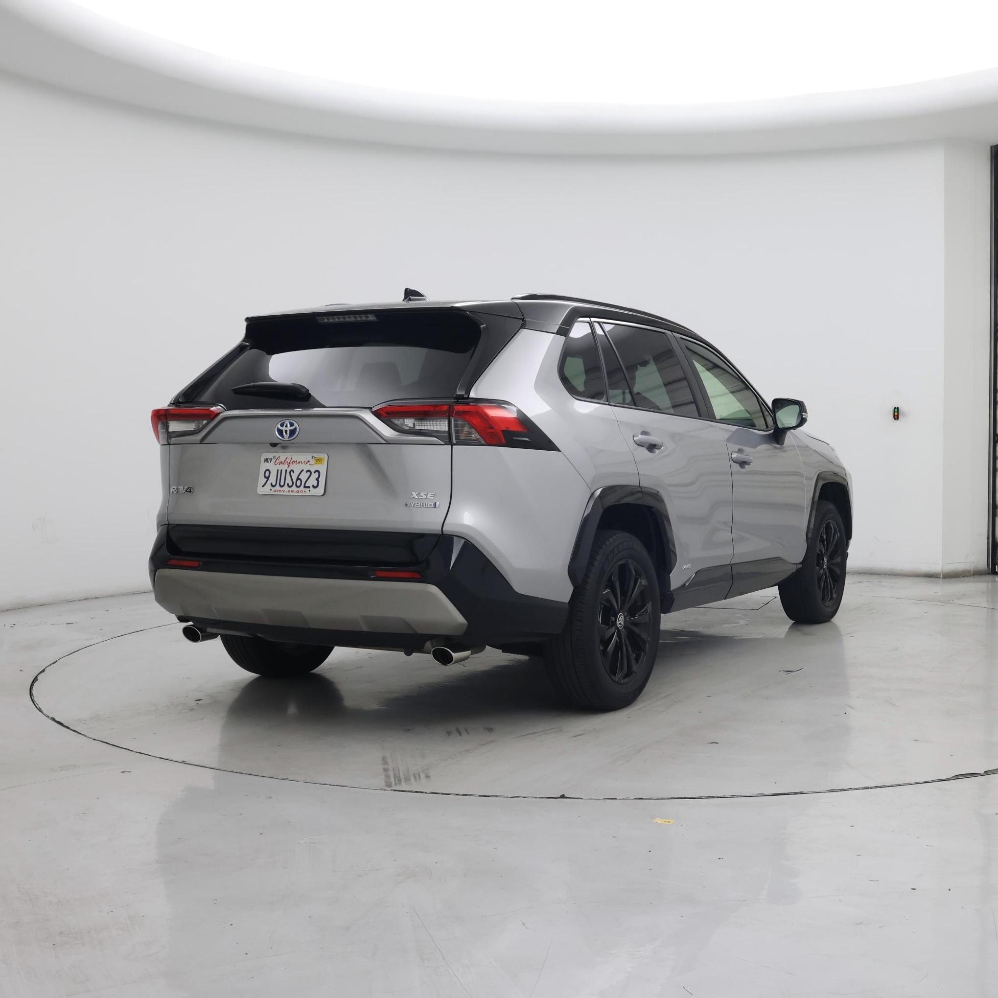 Thumbnail: 2023 Toyota RAV4 - 8